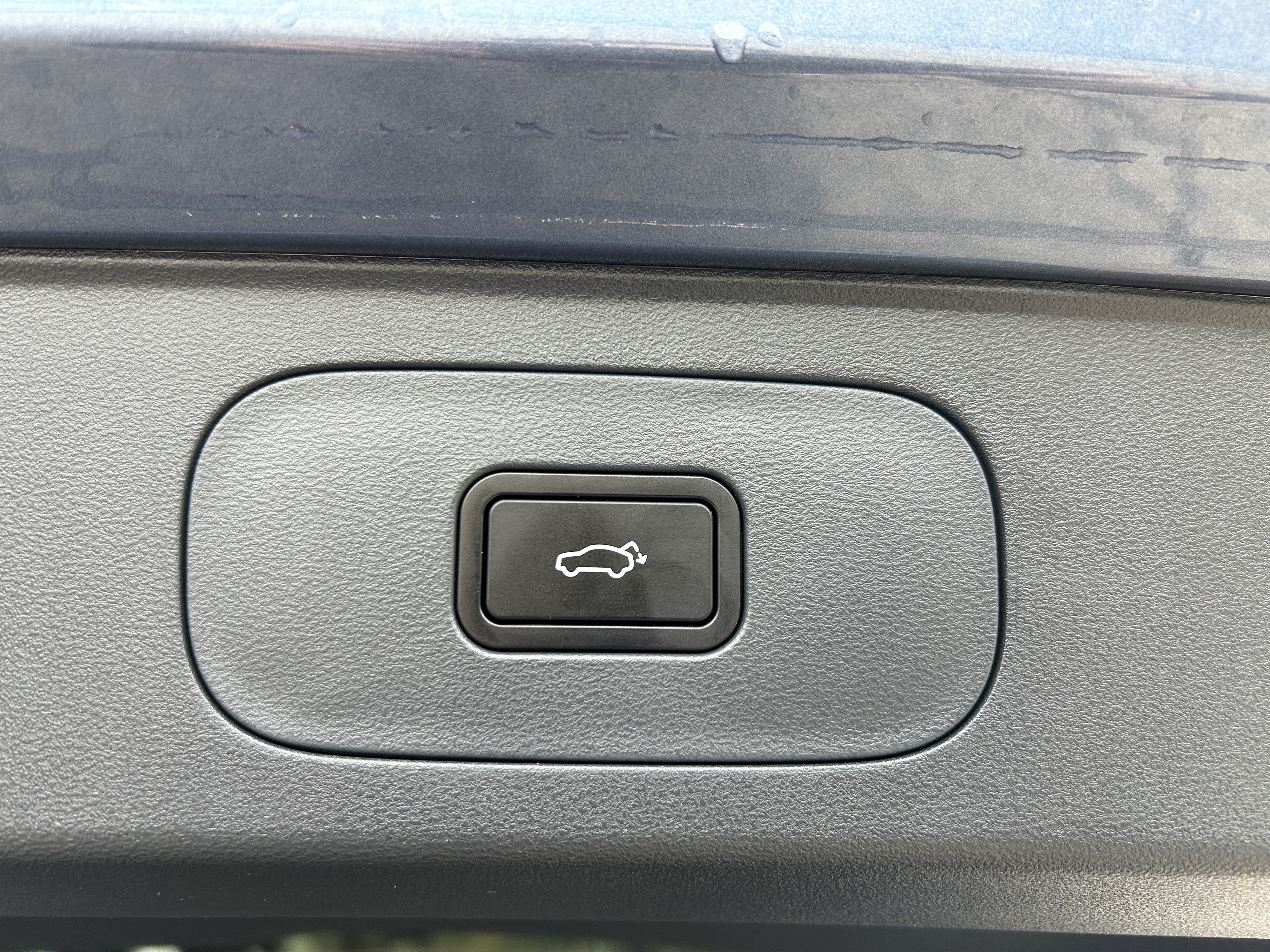 GEELY Starray EM-i Max+ — Commande de coffre