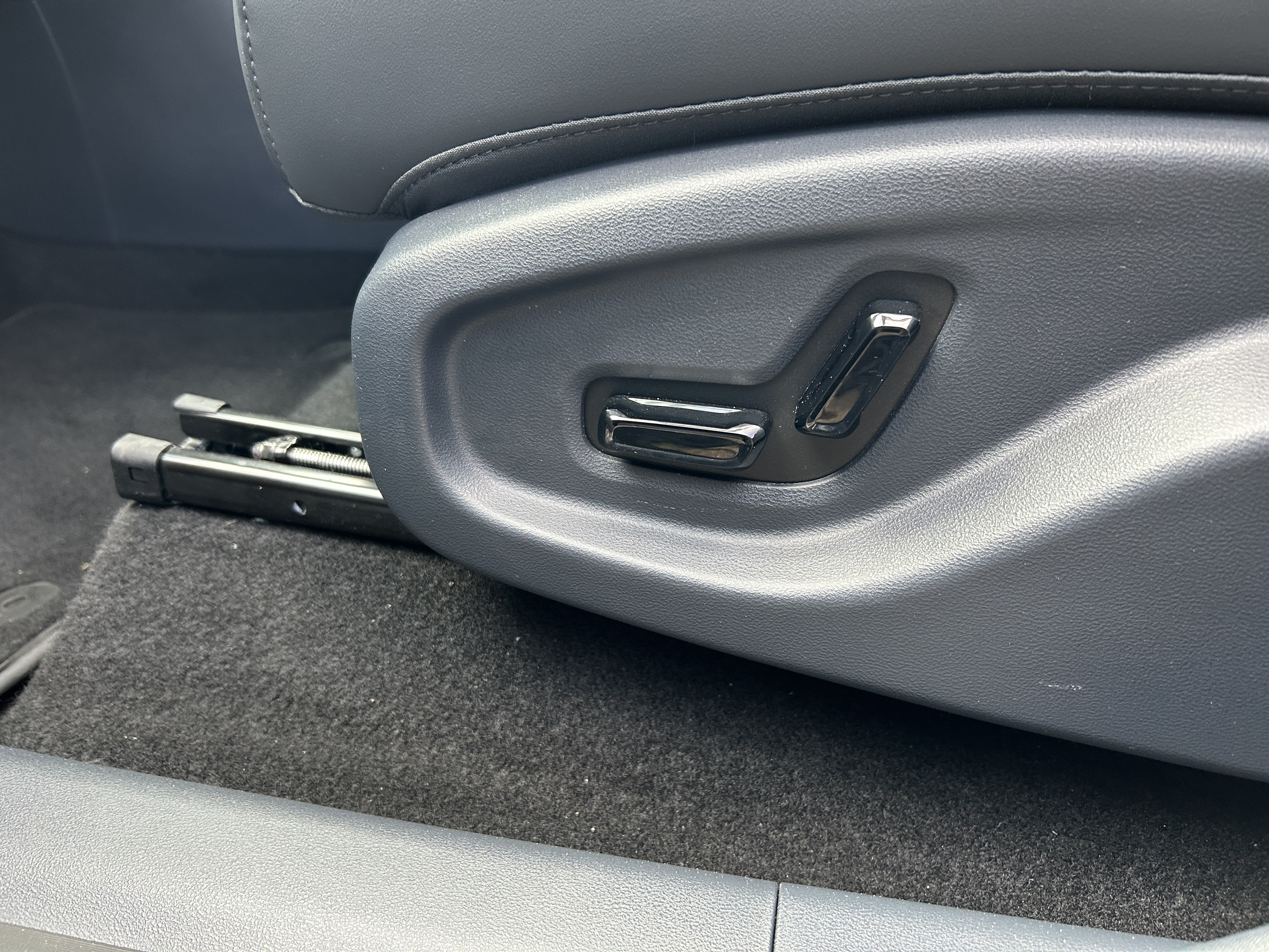 GEELY Starray EM-i Max+ — photo 44