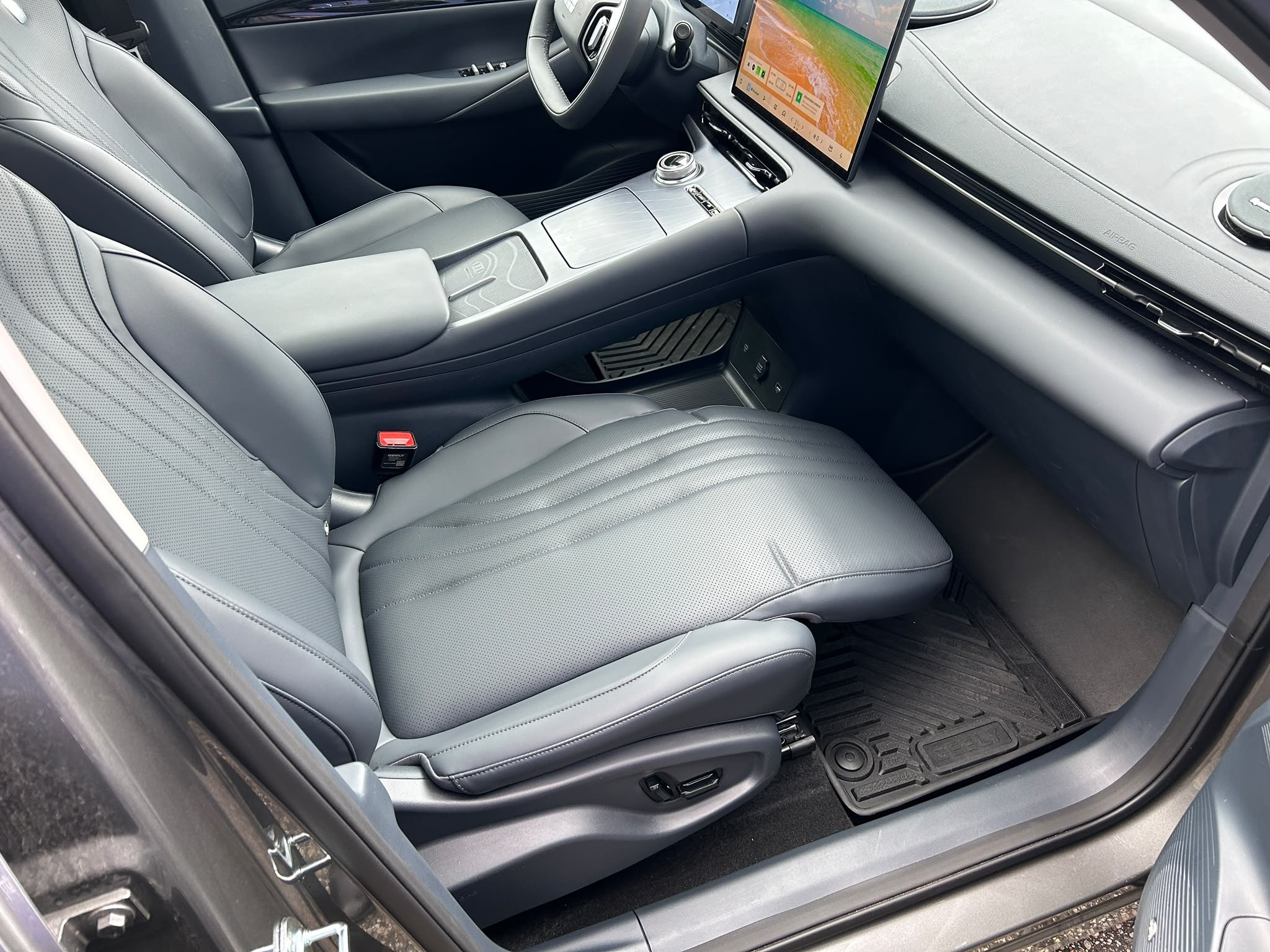 GEELY E5 Max+ — photo 32