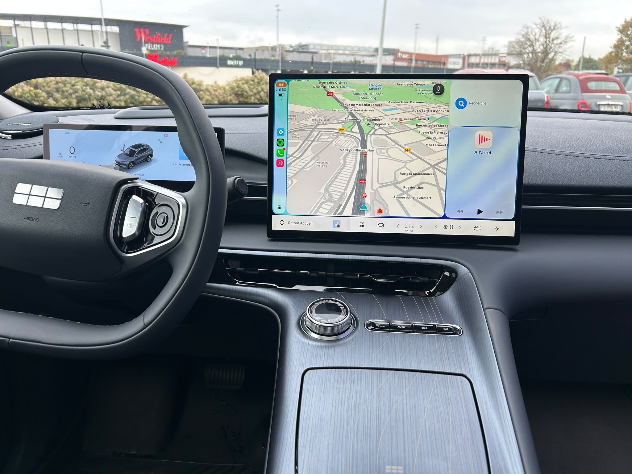 GEELY E5 Max+ — Console centrale