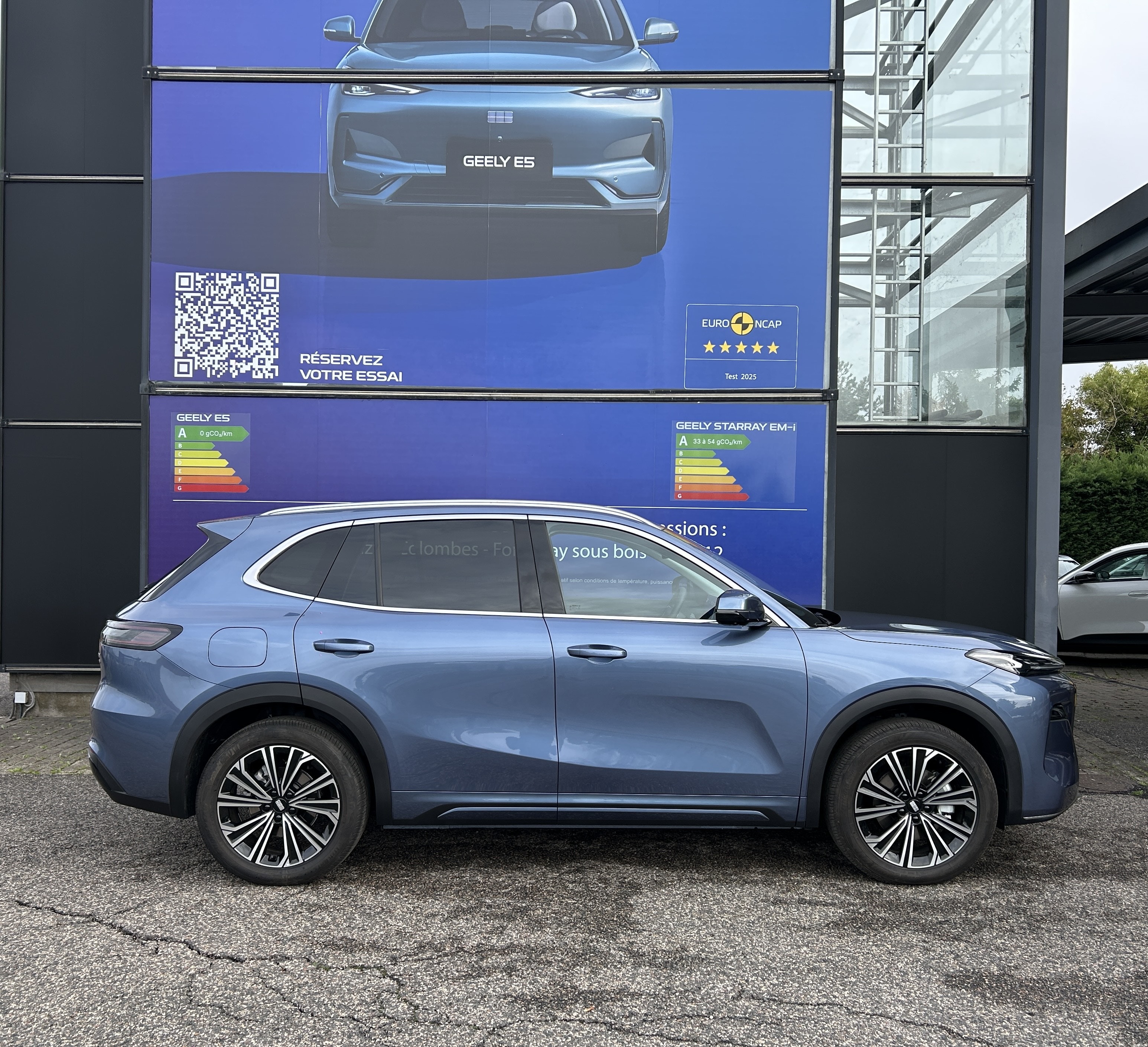 GEELY Starray EM-i Max+ — Profil droit