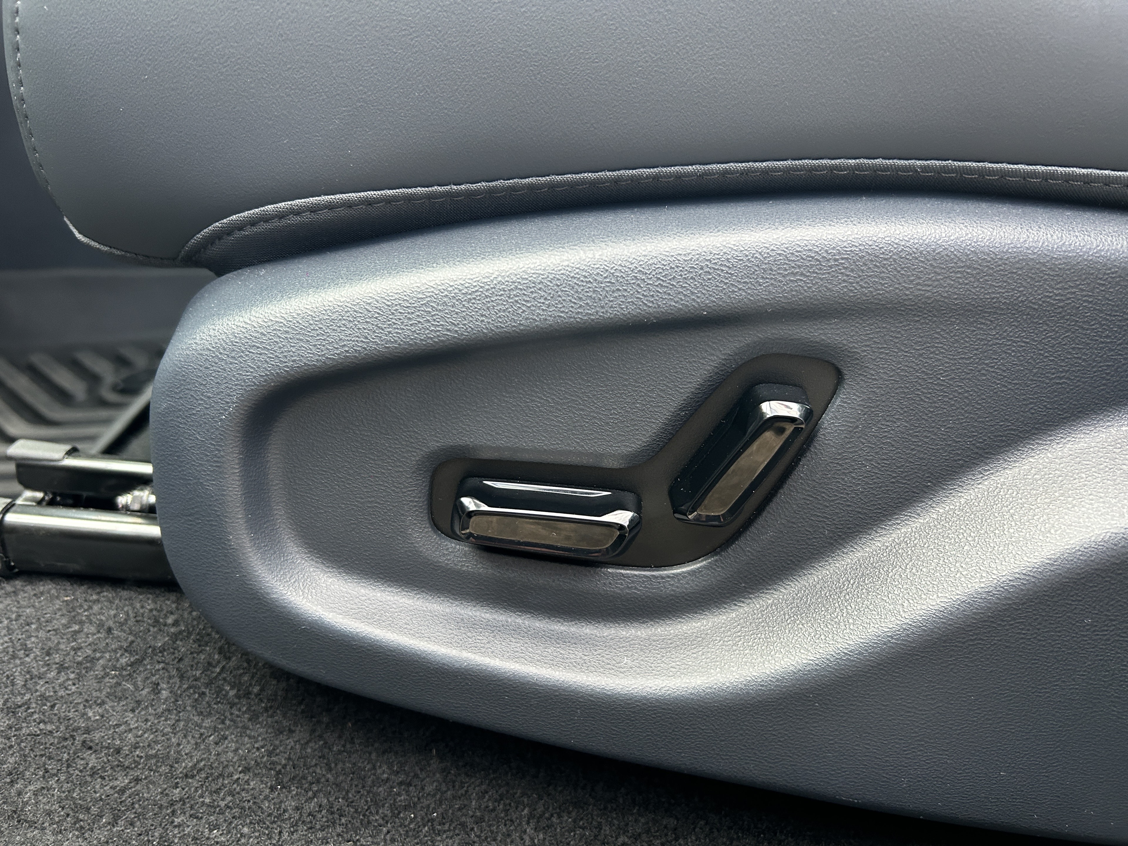 GEELY Starray EM-i Max+ — photo 38