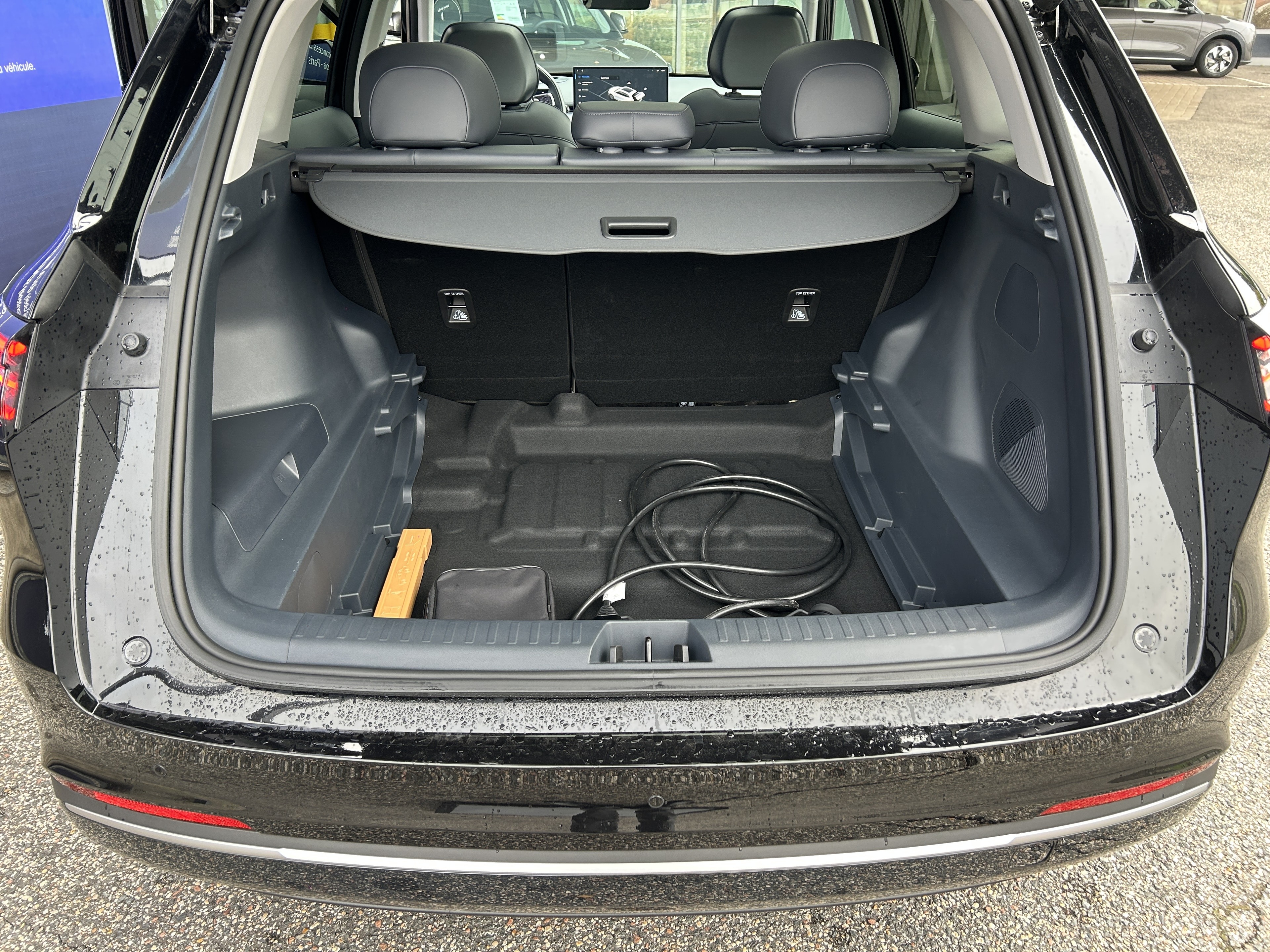 GEELY Starray EM-i Max+ — Commande de coffre