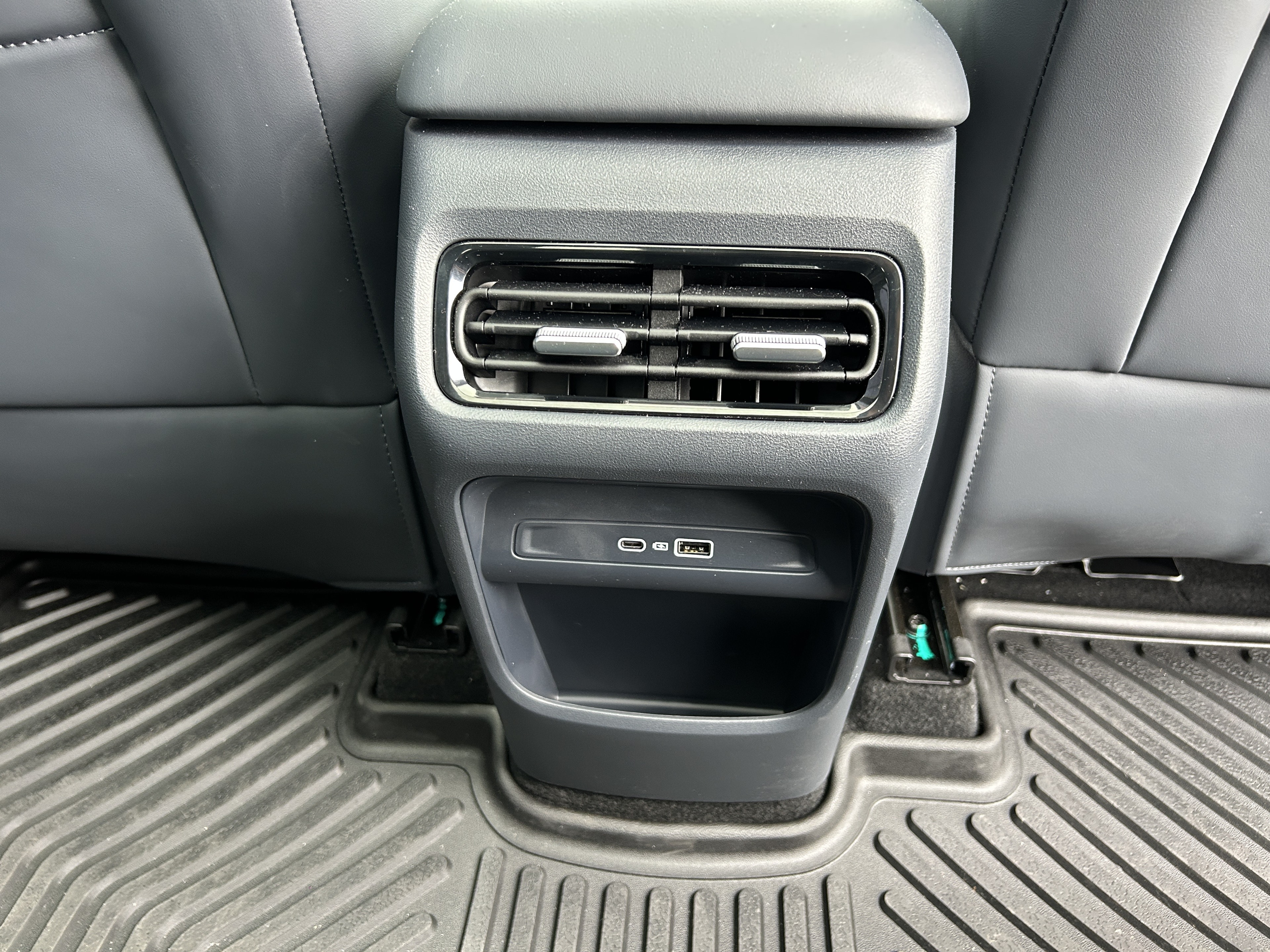 GEELY Starray EM-i Max+ — photo 34