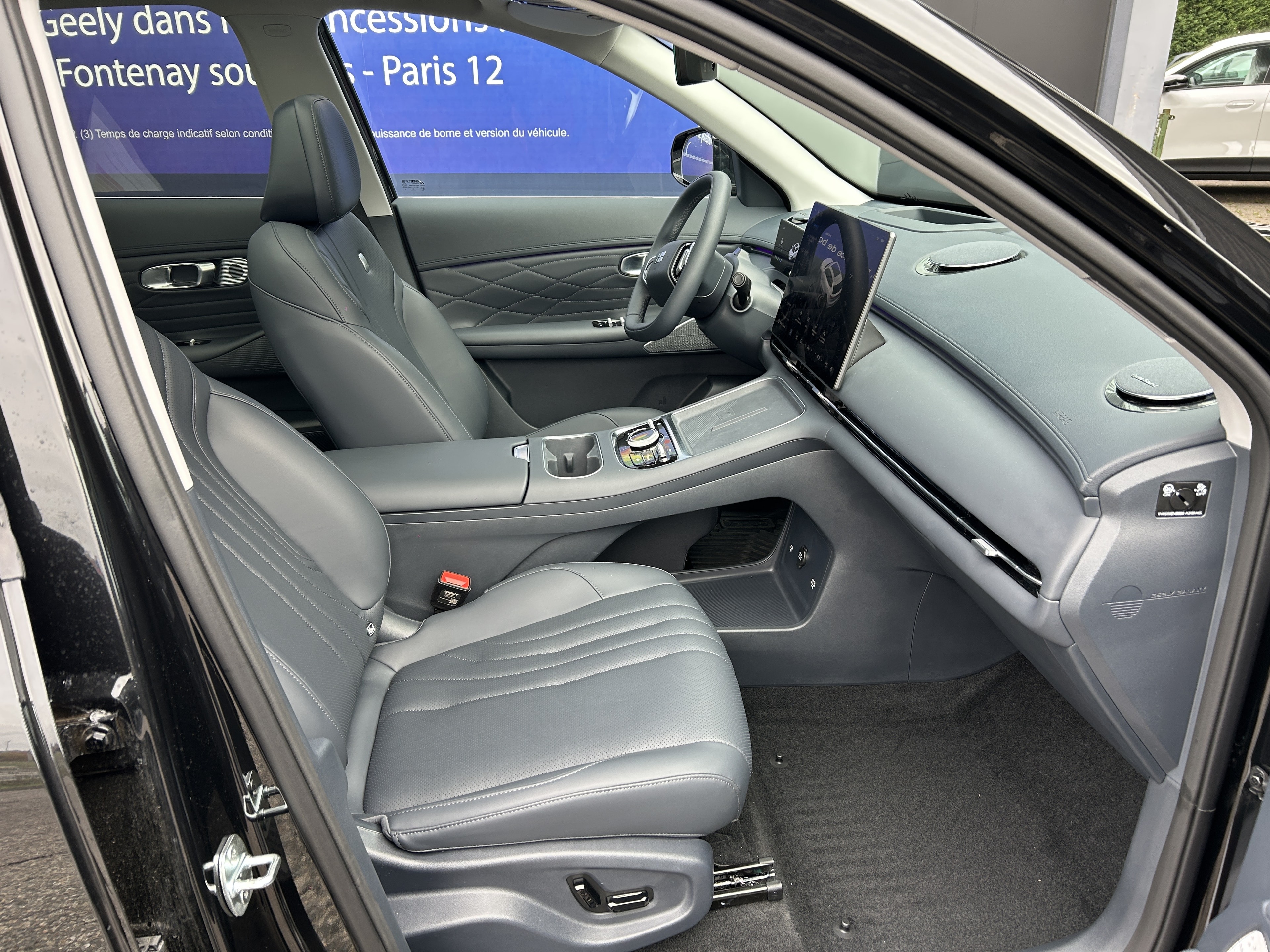 GEELY Starray EM-i Max+ — Intérieur passager