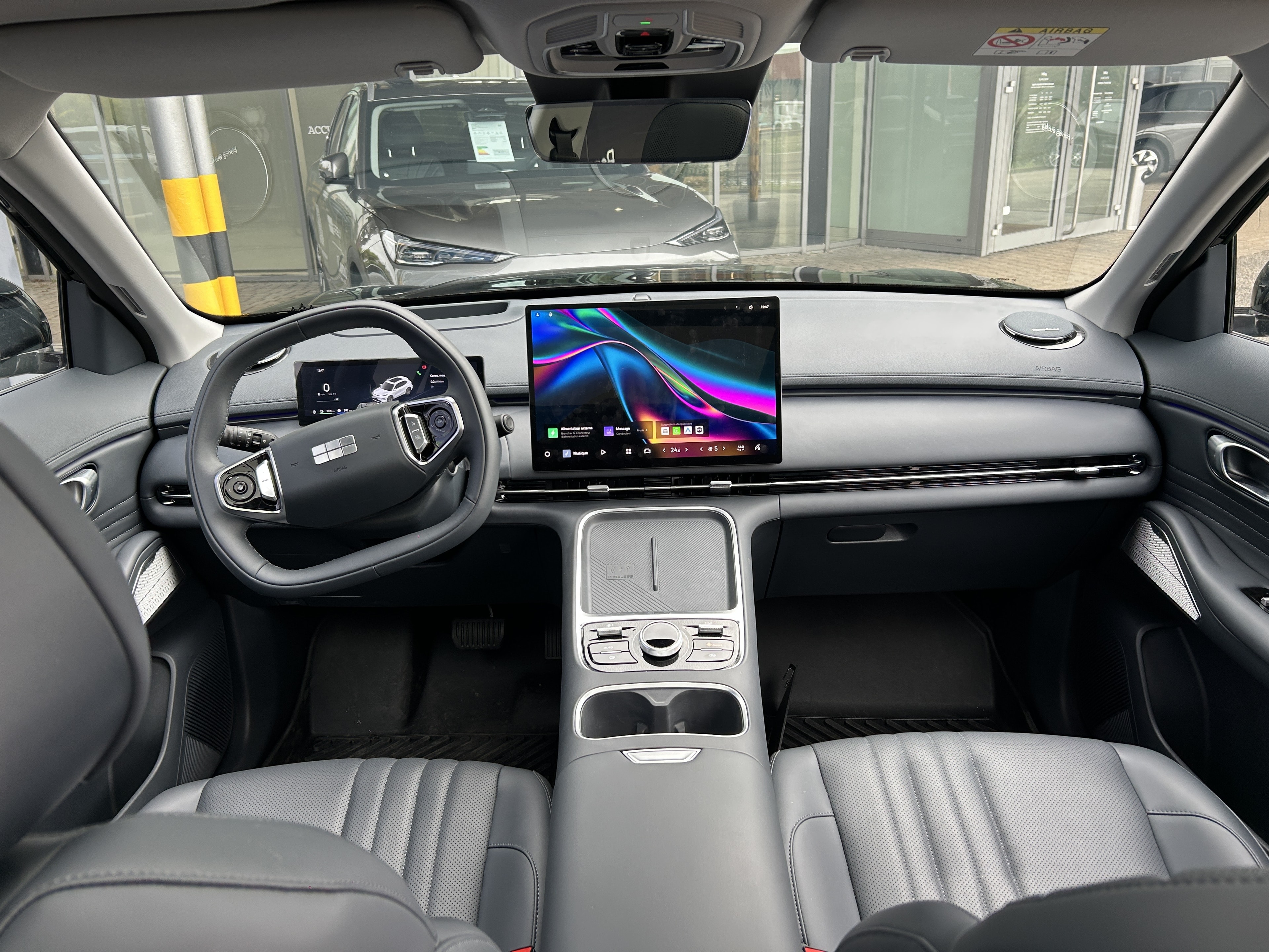GEELY Starray EM-i Max+ — Console centrale