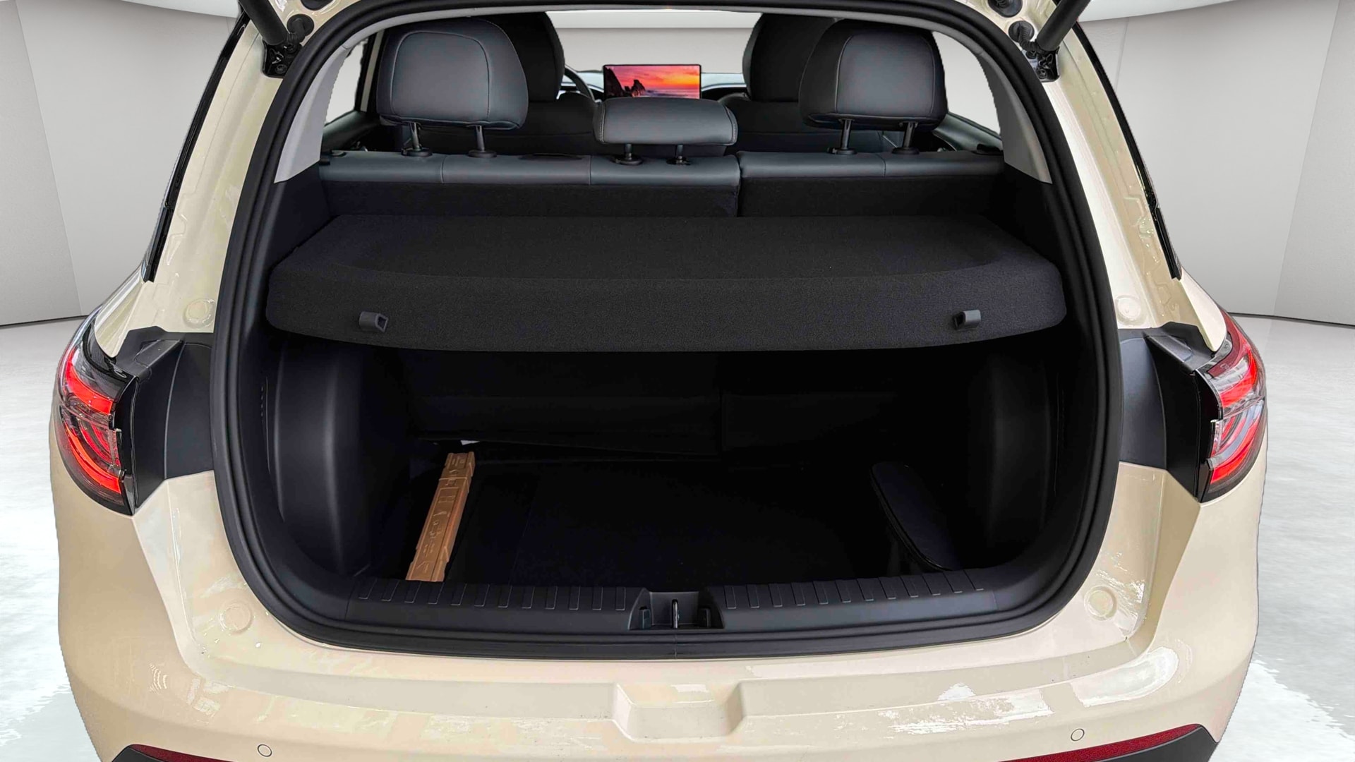 Geely E2 Max+ — Coffre