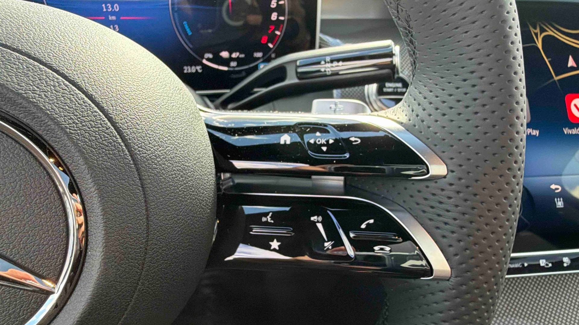 Mercedes-Benz GLC 300 e Hybrid EQ 4Matic AMG Line + — photo 20
