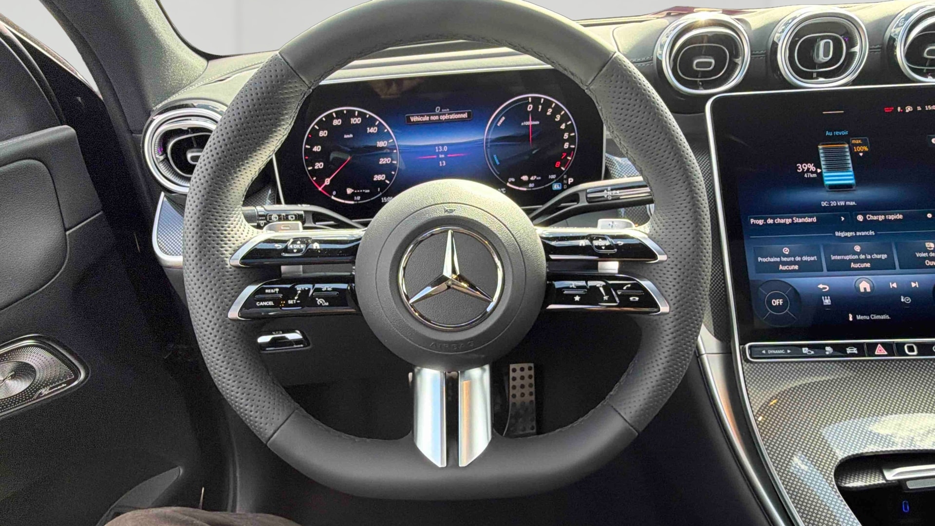 Mercedes-Benz GLC 300 e Hybrid EQ 4Matic AMG Line + — Poste de pilotage