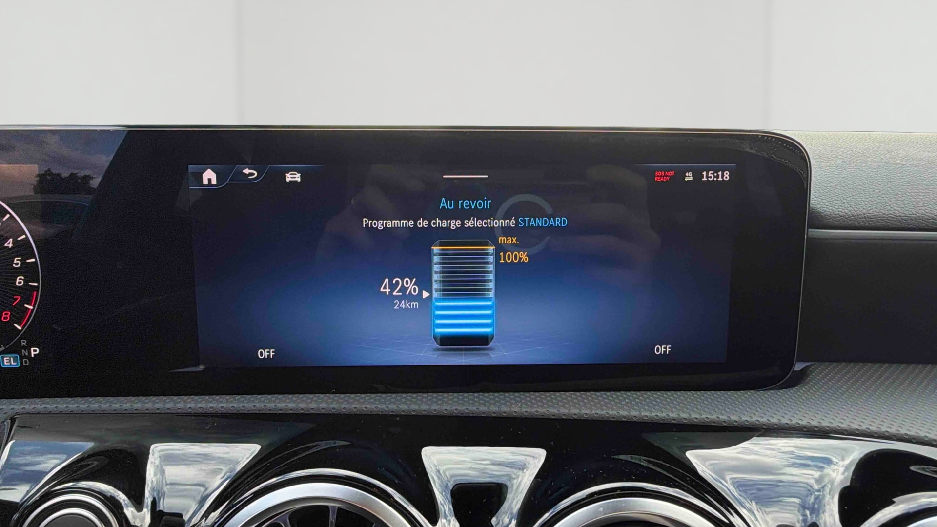 Mercedes-Benz Classe A 250 e Hybrid EQ AMG Line — photo 16