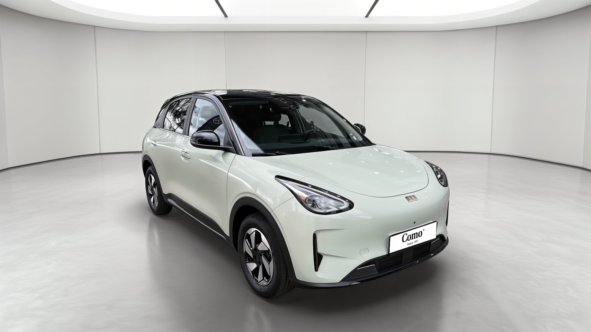 Geely E2 Max+ — 3/4 avant droit
