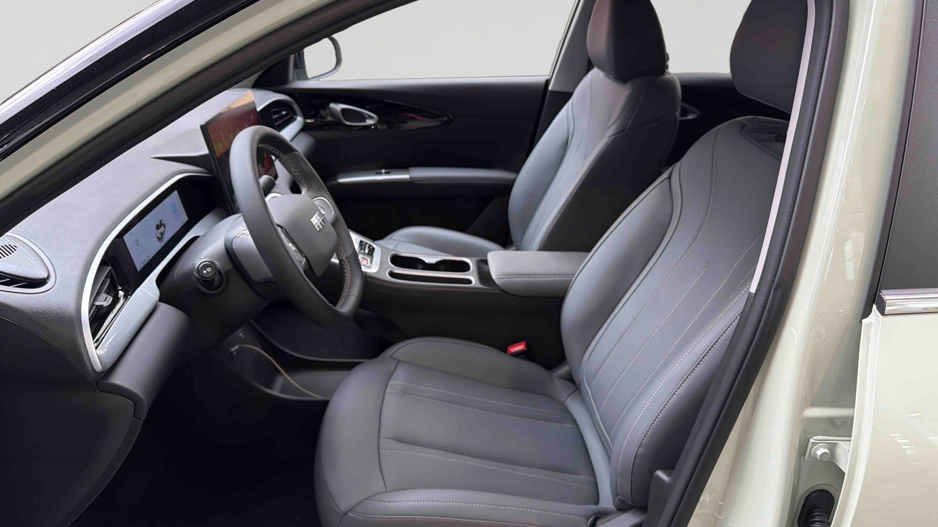 Geely E2 Max+ — Siège conducteur