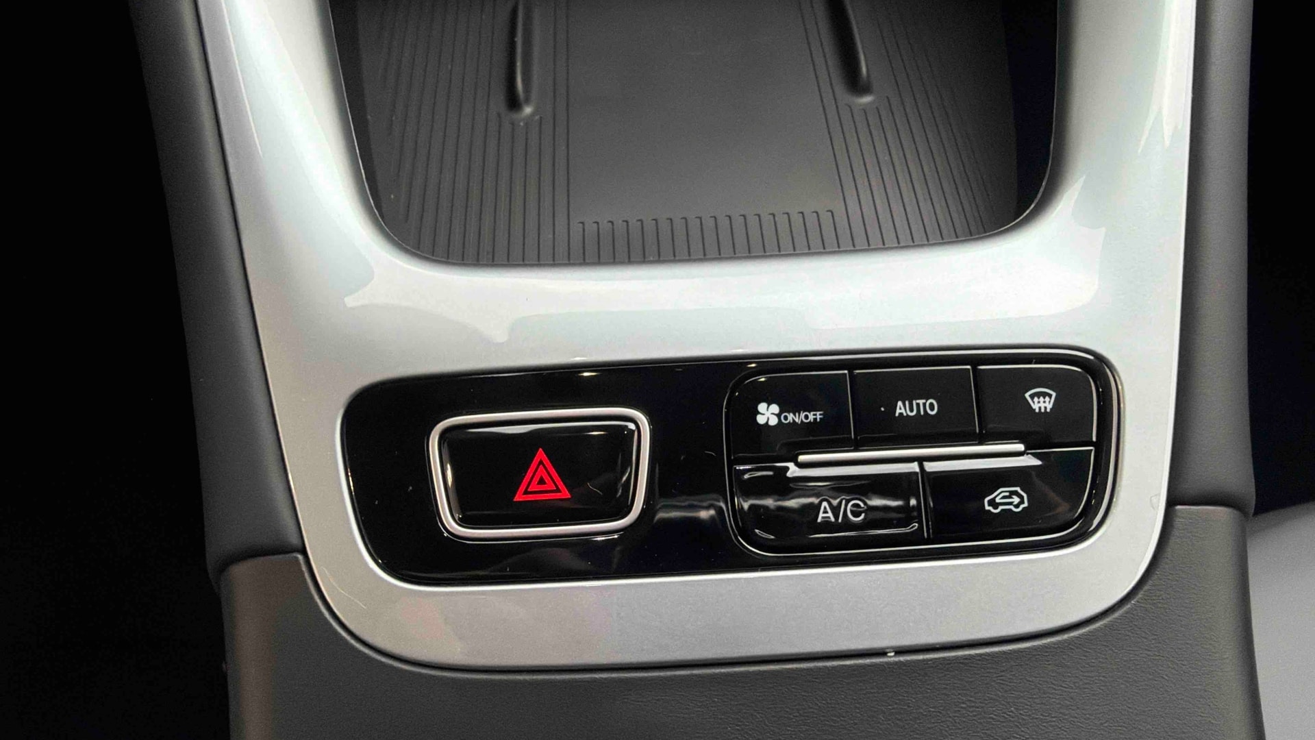 Geely E2 Max+ — photo 20