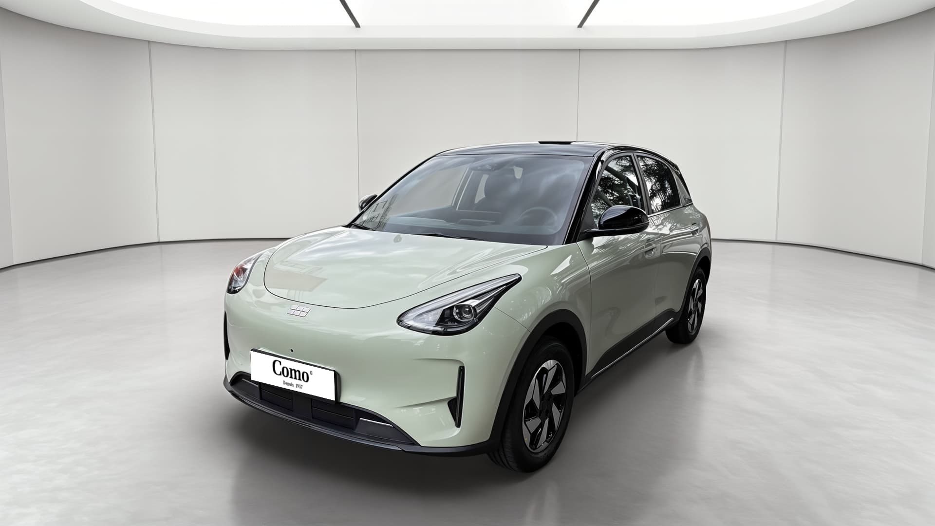 Geely E2 Max+ — 3/4 avant gauche