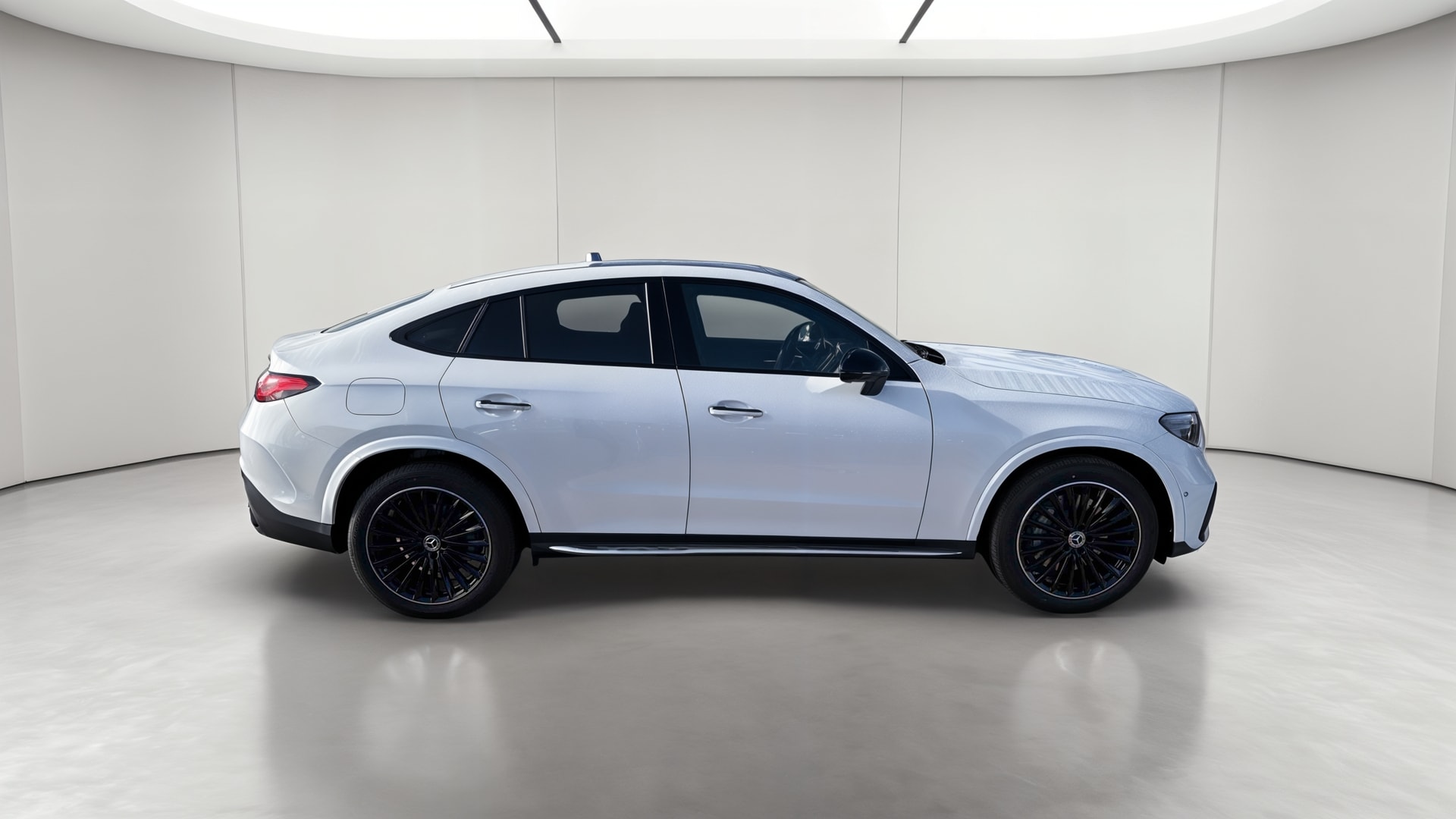 Mercedes-Benz GLC Coupe 220 d 4Matic AMG Line — Profil droit