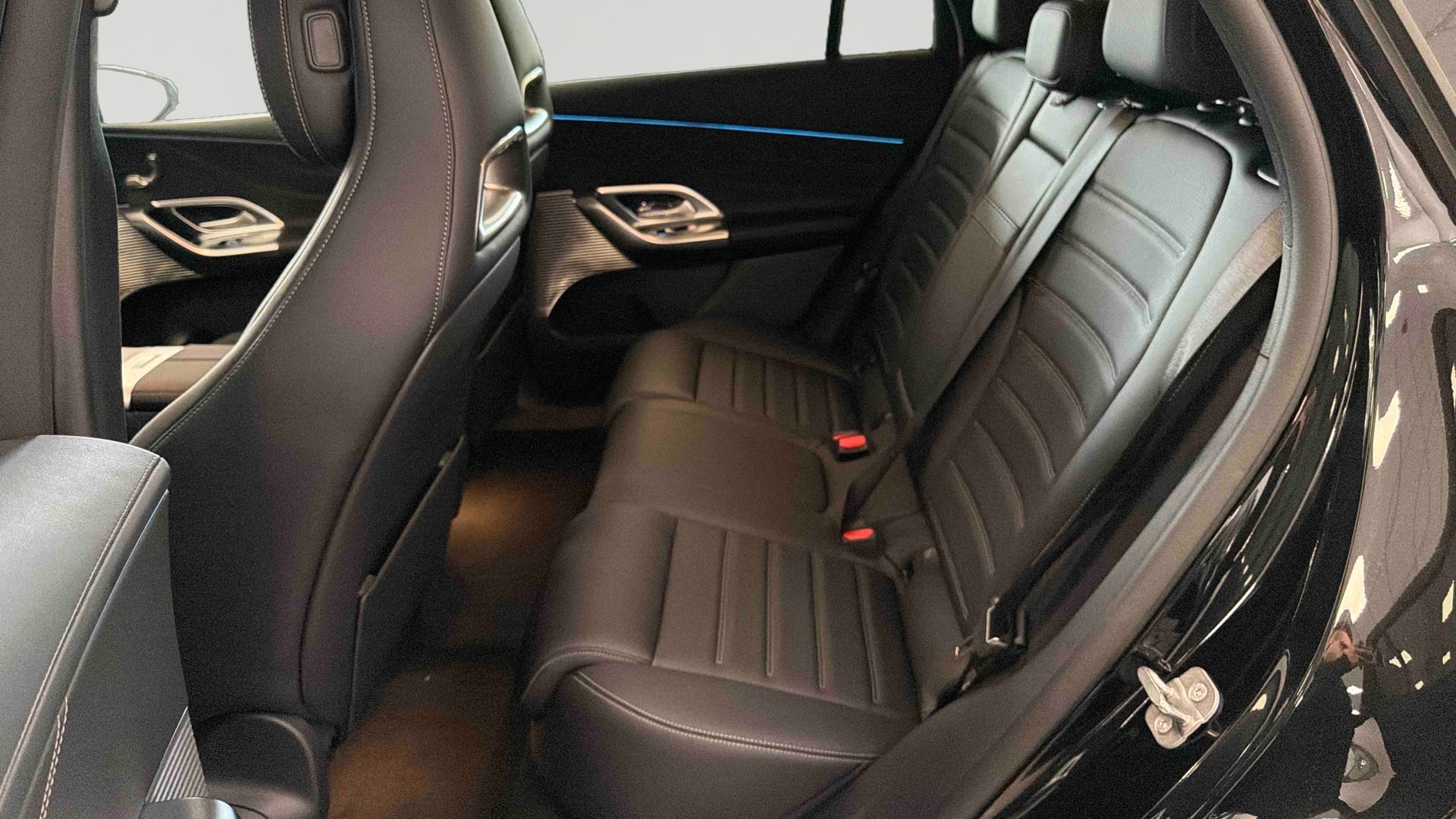 Mercedes-Benz GLC 250 EQ AMG Line — Siège arrière gauche