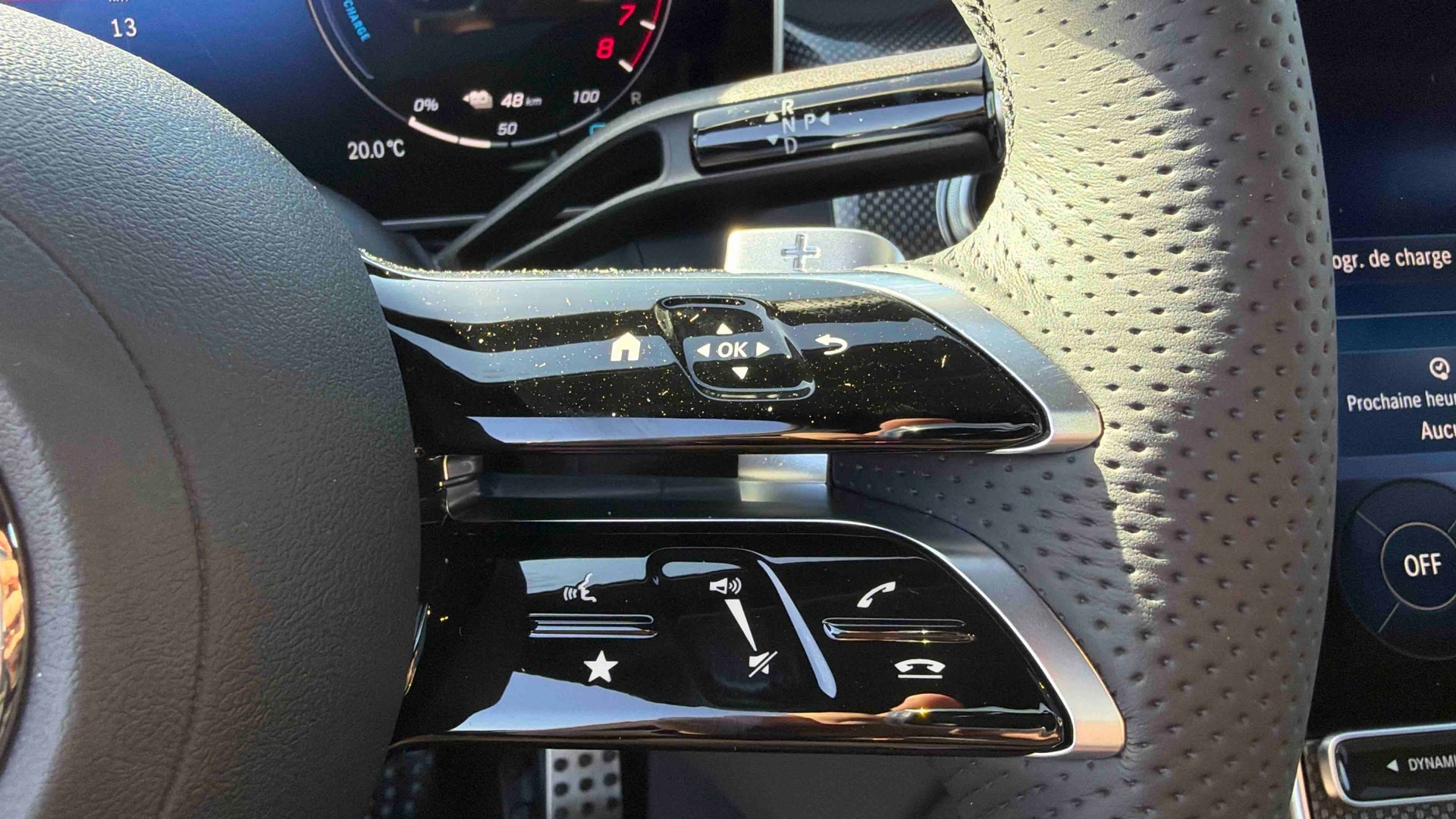 Mercedes-Benz GLC 300 e Hybrid EQ 4Matic AMG Line + — photo 18