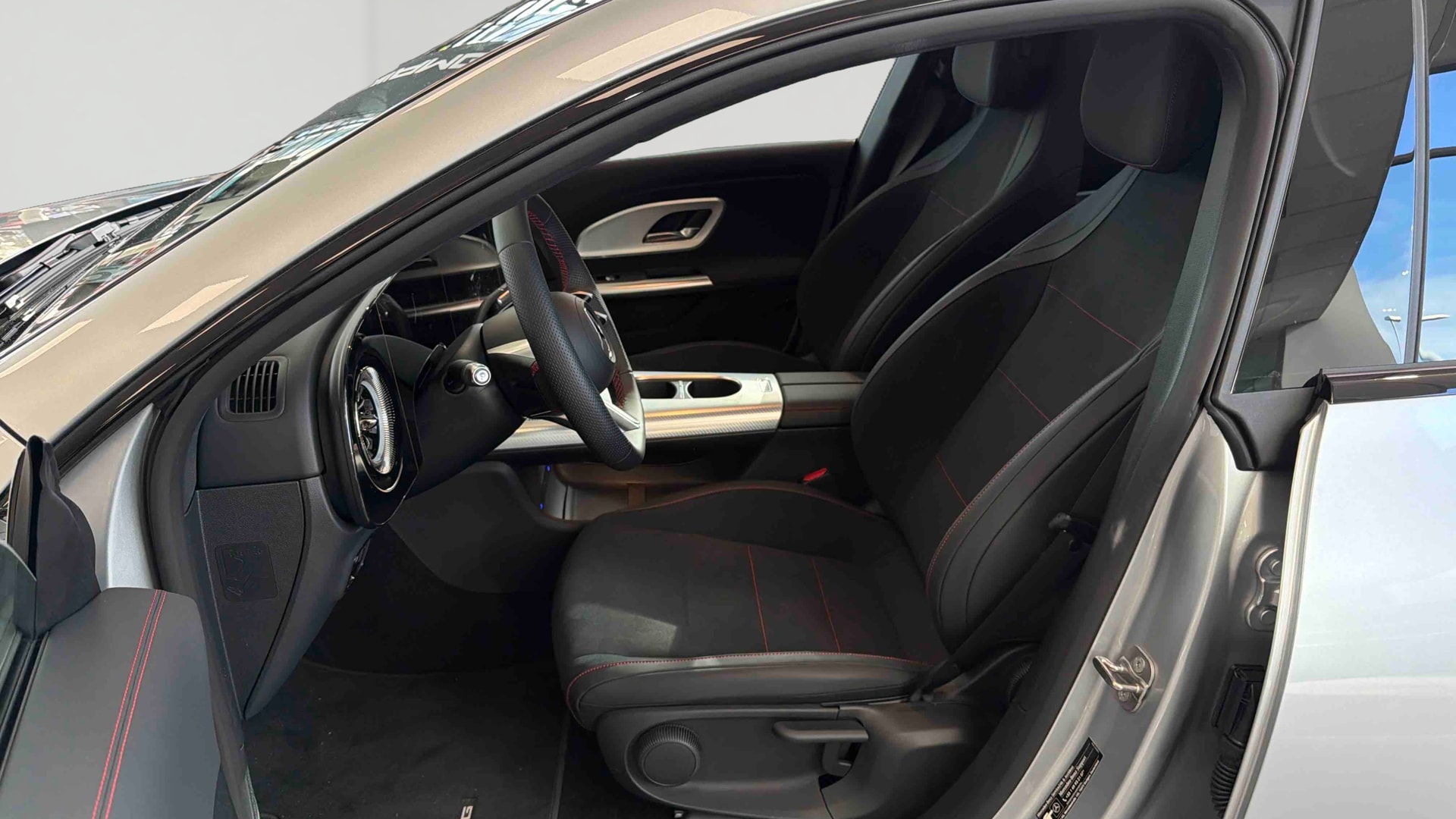 Mercedes-Benz CLA 200 8F-eDCT AMG Line — Siège conducteur