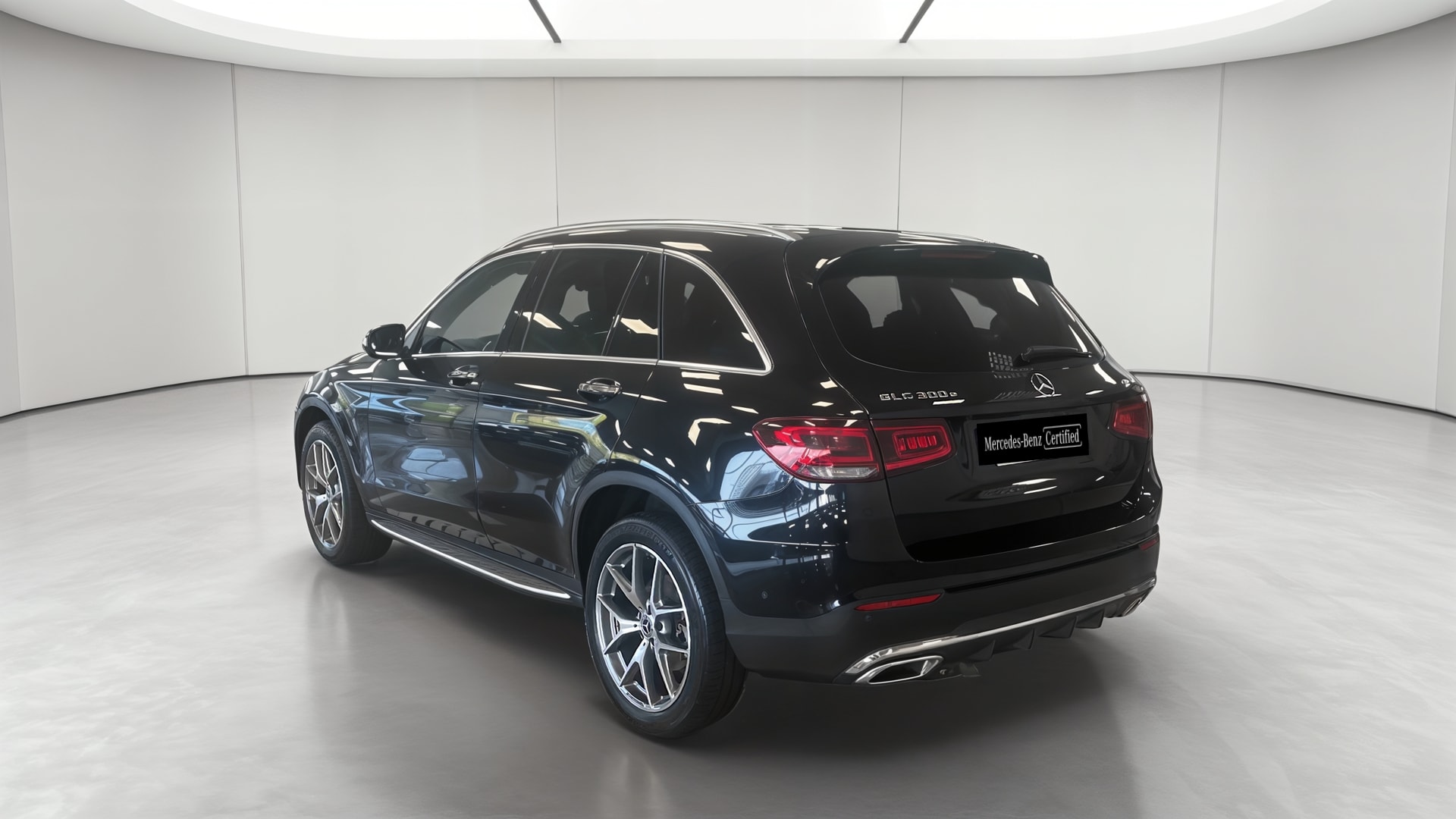 Mercedes-Benz GLC 300 e 9G-Tronic 4Matic AMG Line — 3/4 arrière gauche