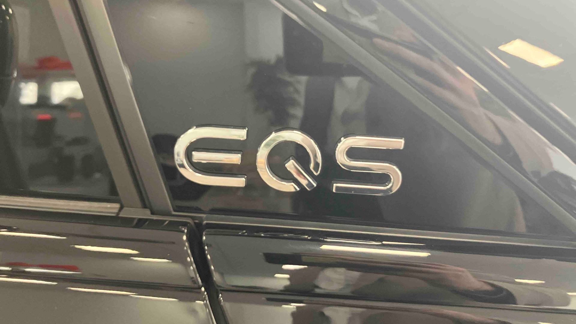 Mercedes-Benz EQS SUV 580 4Matic AMG Line — photo 27