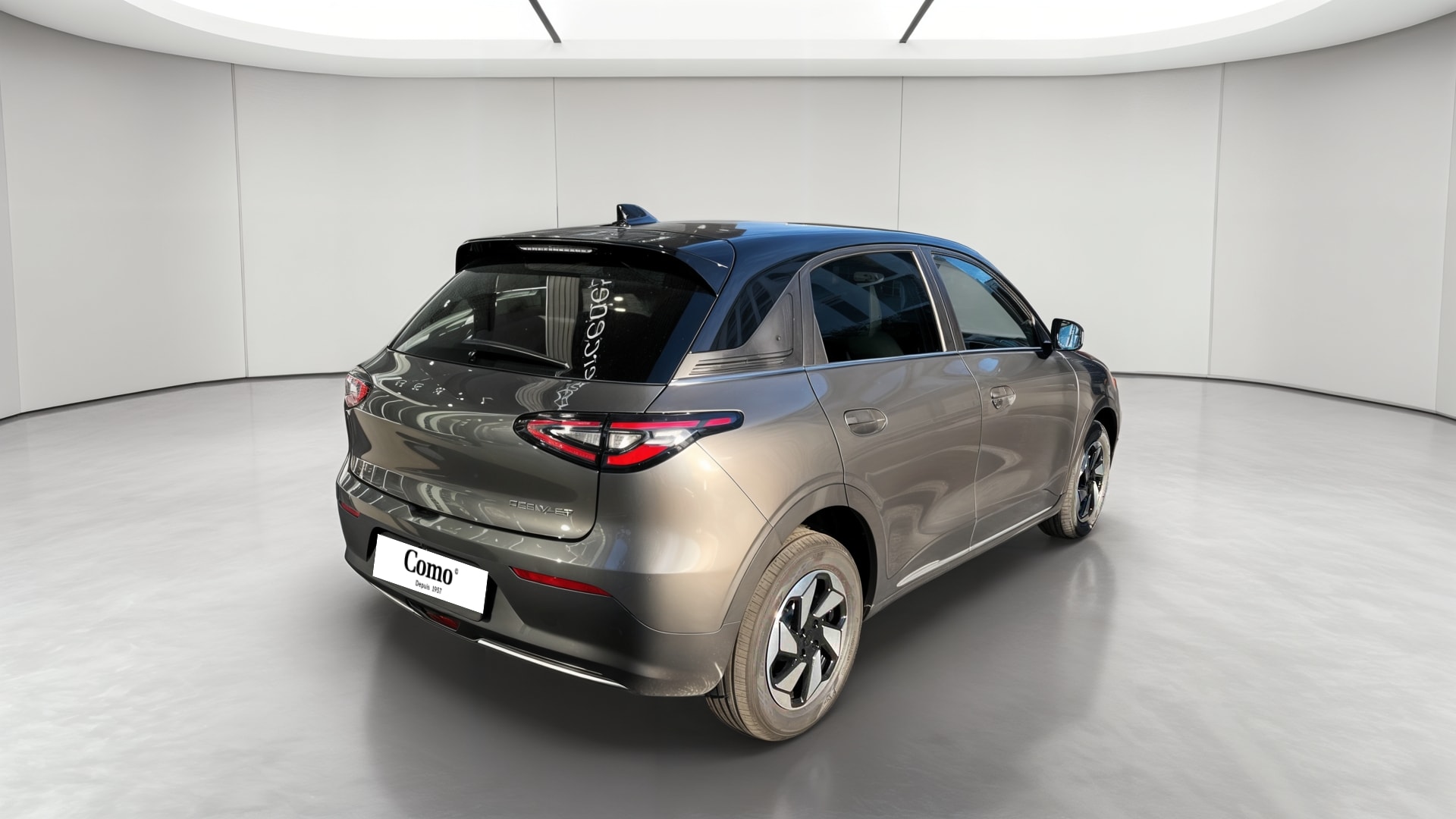 Geely E2 Max+ — 3/4 arrière droit