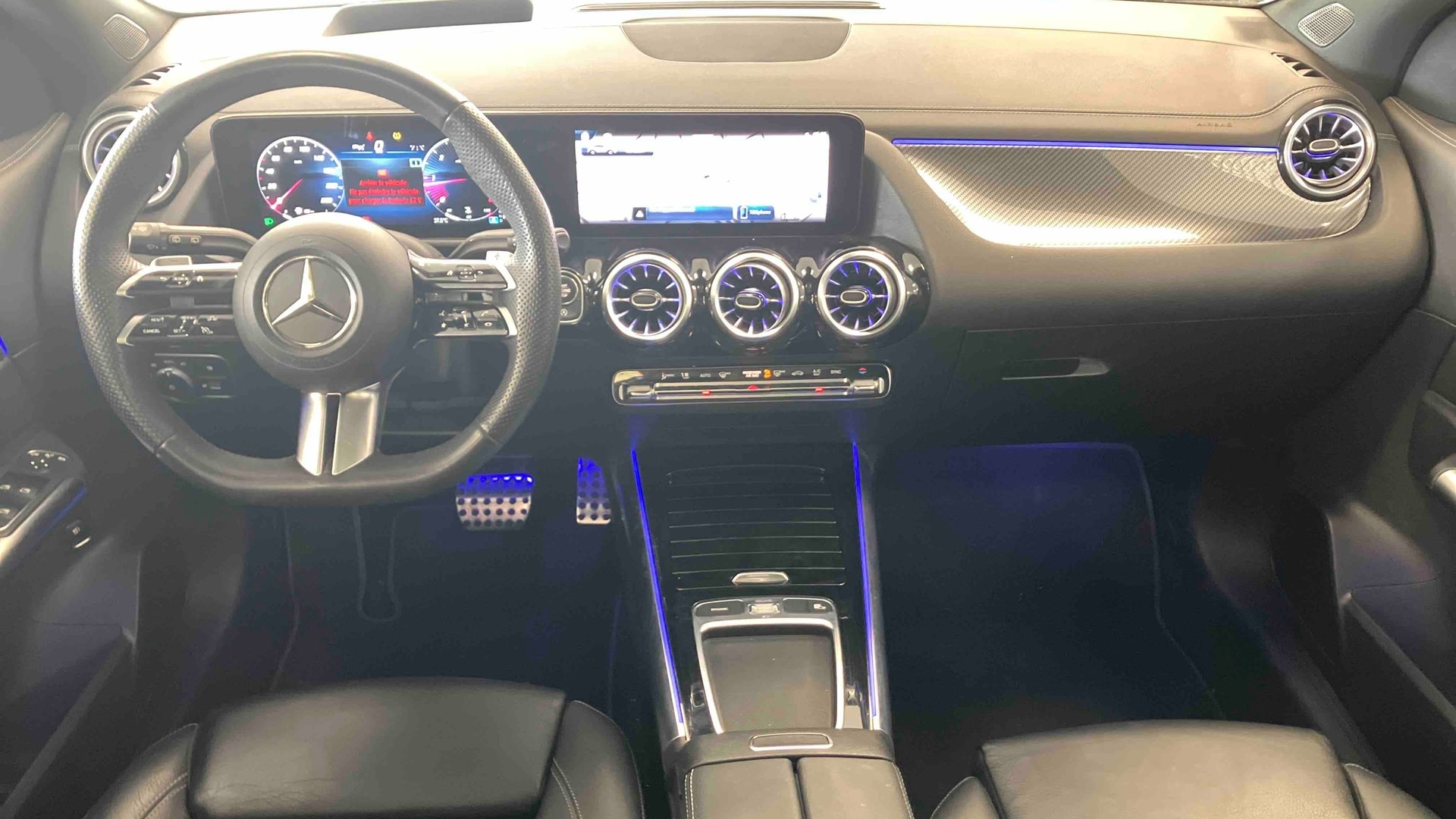 Mercedes-Benz GLA 200 d 8G-DCT AMG Line — photo 21