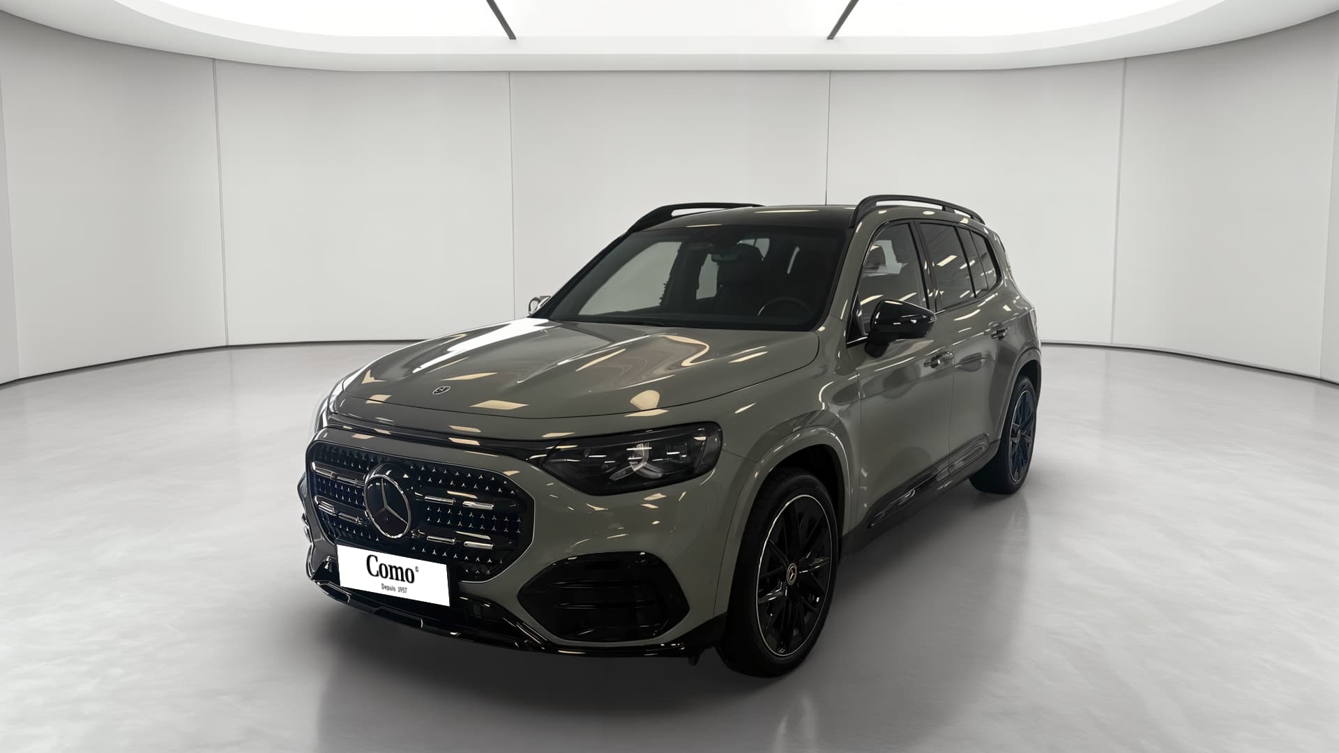 Mercedes-Benz GLB 200 AMG Line — 3/4 avant gauche