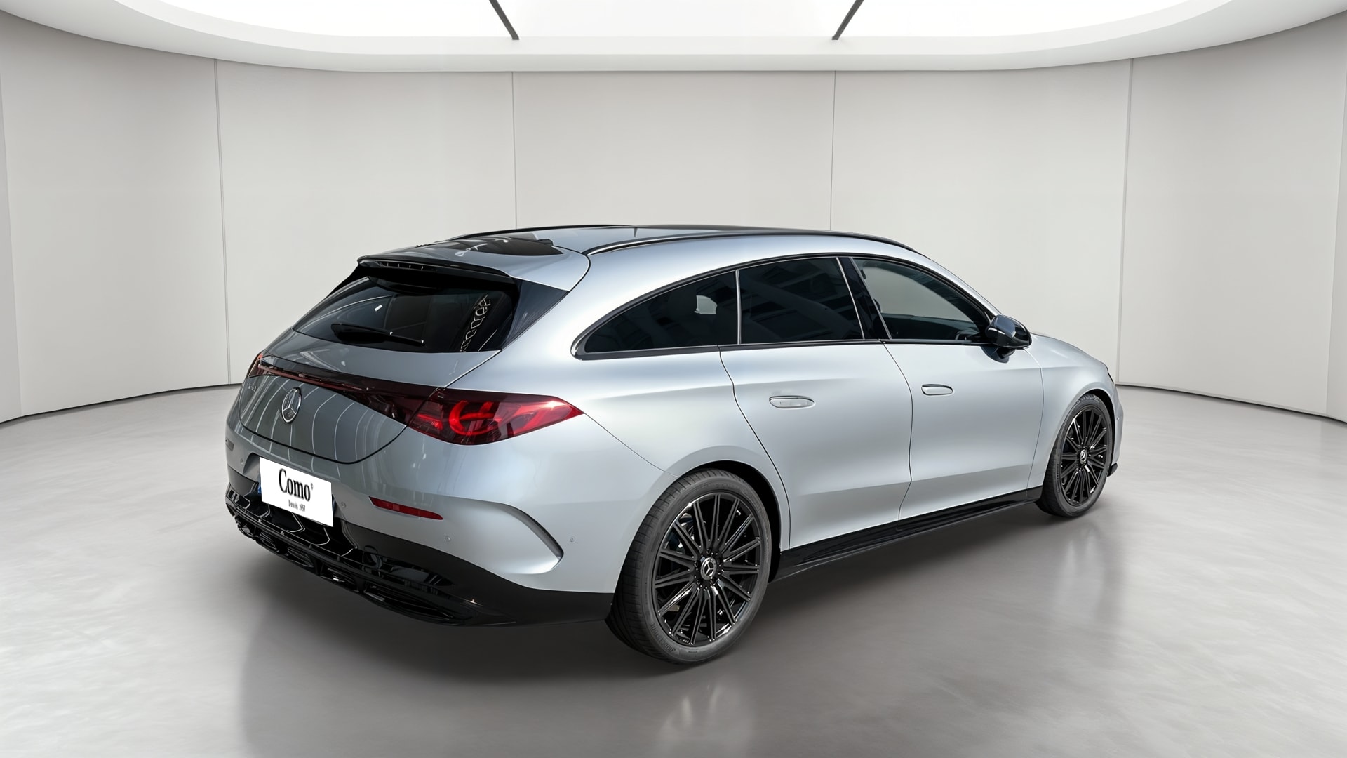 Mercedes-Benz CLA Shooting Brake 200 AMG Line — 3/4 arrière droit