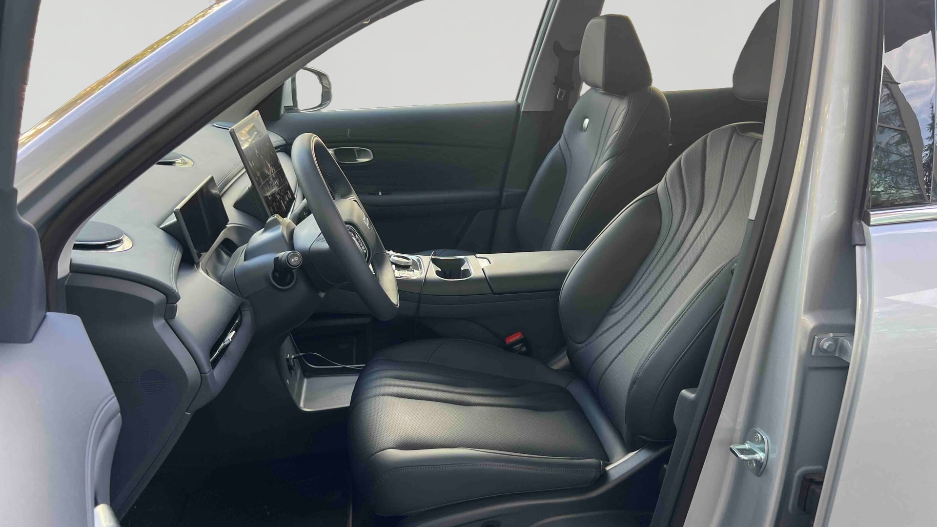 Geely Starray EM-i PRO — Siège conducteur