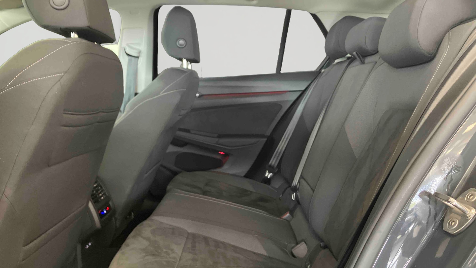 Volkswagen Golf 1.4 Hybrid Rechargeable OPF 204 DSG6 Style — Siège arrière gauche