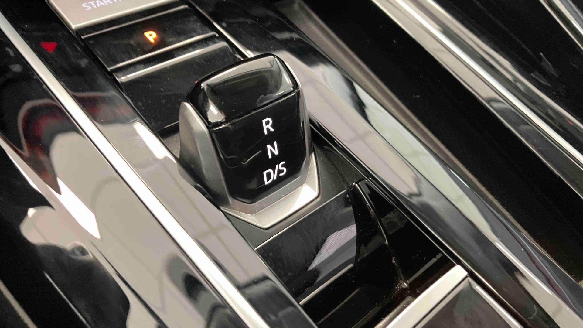 Volkswagen Golf 1.4 Hybrid Rechargeable OPF 204 DSG6 Style — photo 21