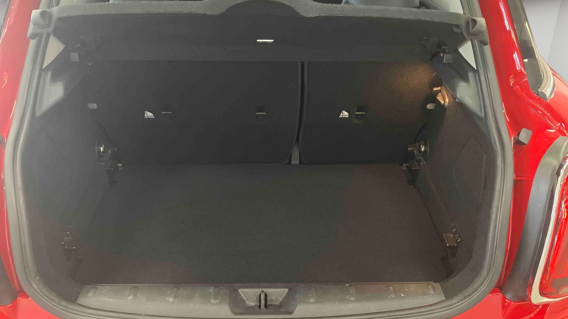 MINI Hatch 5 Portes Cooper 136 ch Edition Heddon Street — Coffre