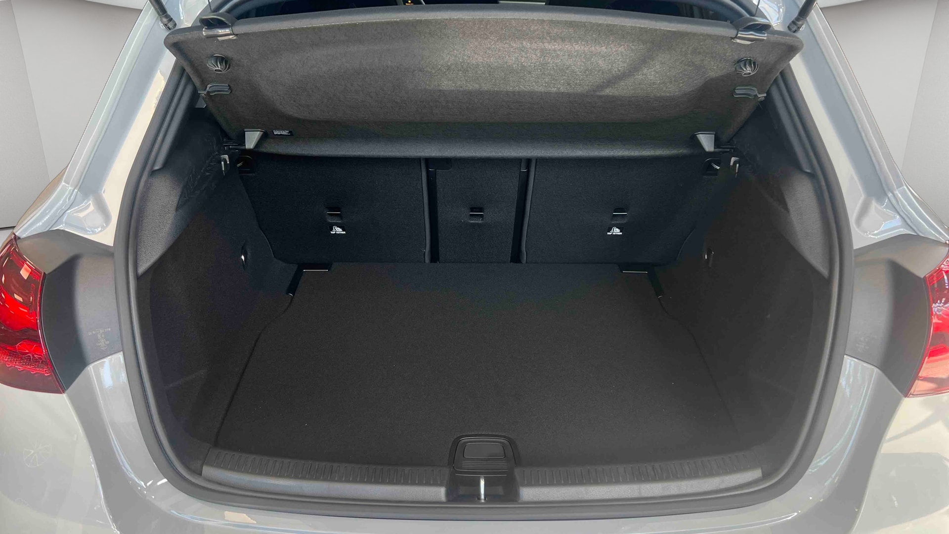 Mercedes-Benz Classe A 180 d AMG Exclusive Design — Coffre
