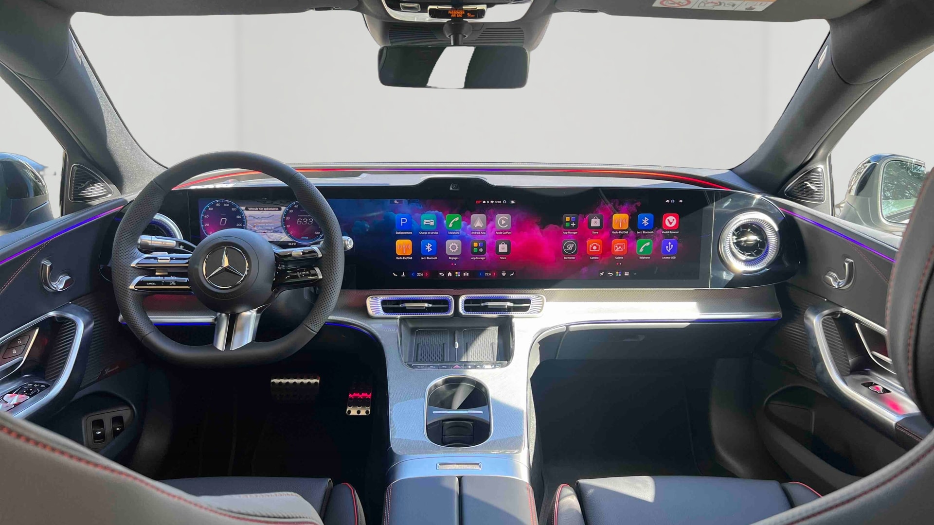 Mercedes-Benz Classe C 400 Electrique 4M AMG Line — Planche de bord