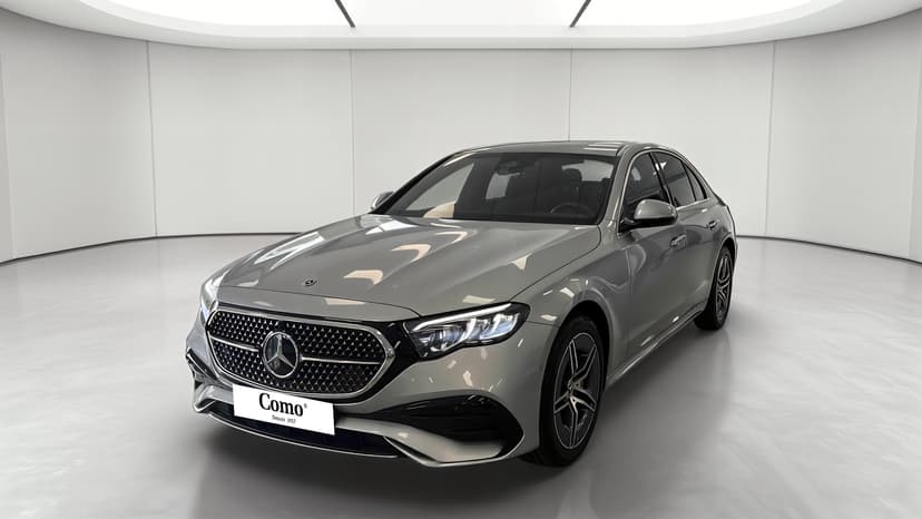 Mercedes-Benz Classe E 300 de Hybrid EQ 9G-Tronic AMG Line + — 3/4 avant gauche
