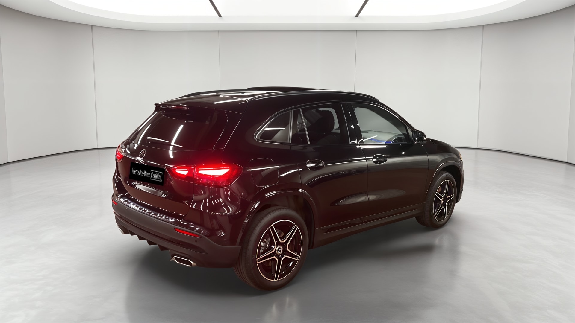 Mercedes-Benz GLA 250 e 8G-DCT AMG Line — 3/4 arrière droit