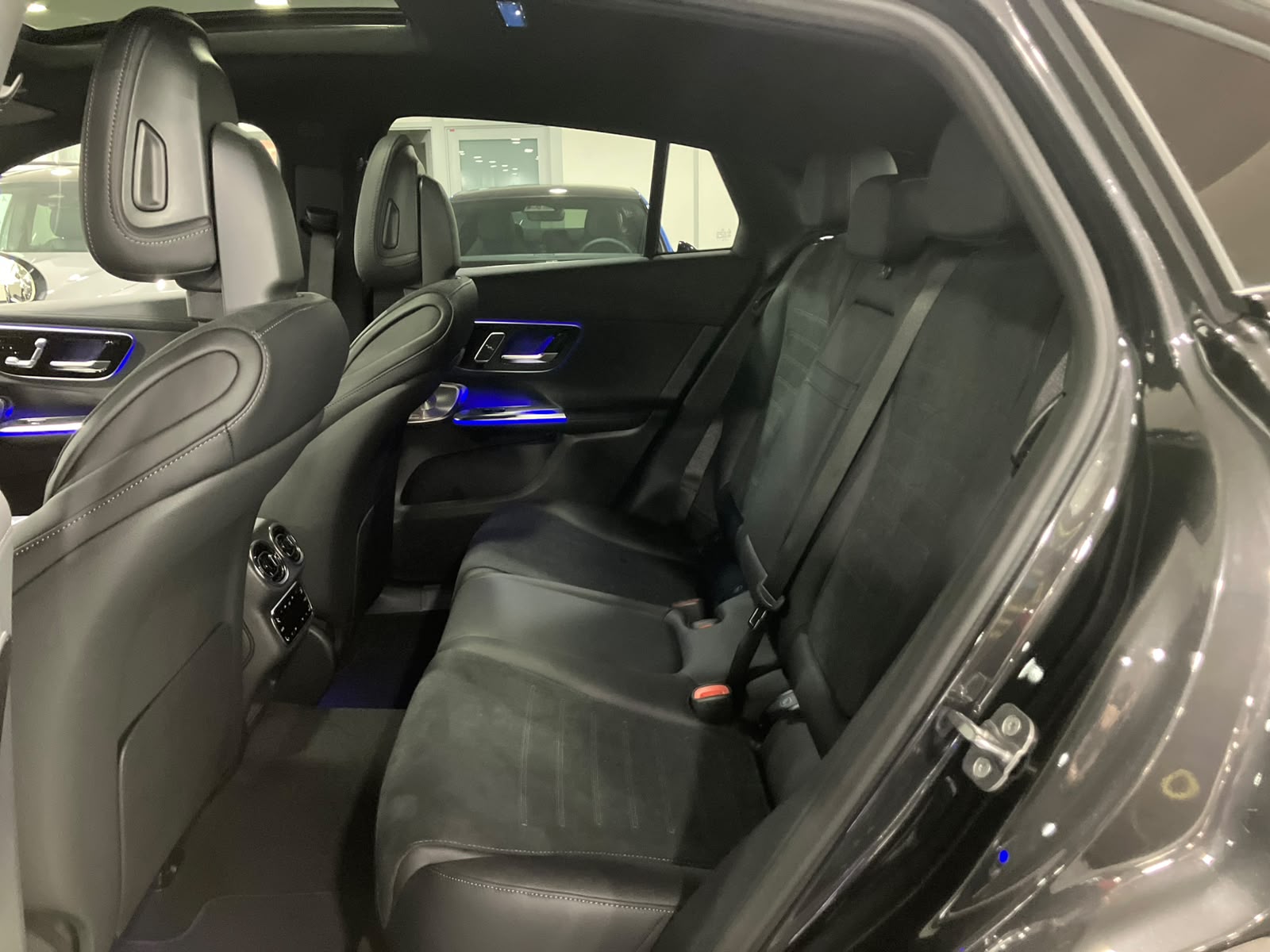 Mercedes-Benz GLC Coupe 220 d 4Matic AMG Line + — Siège arrière gauche