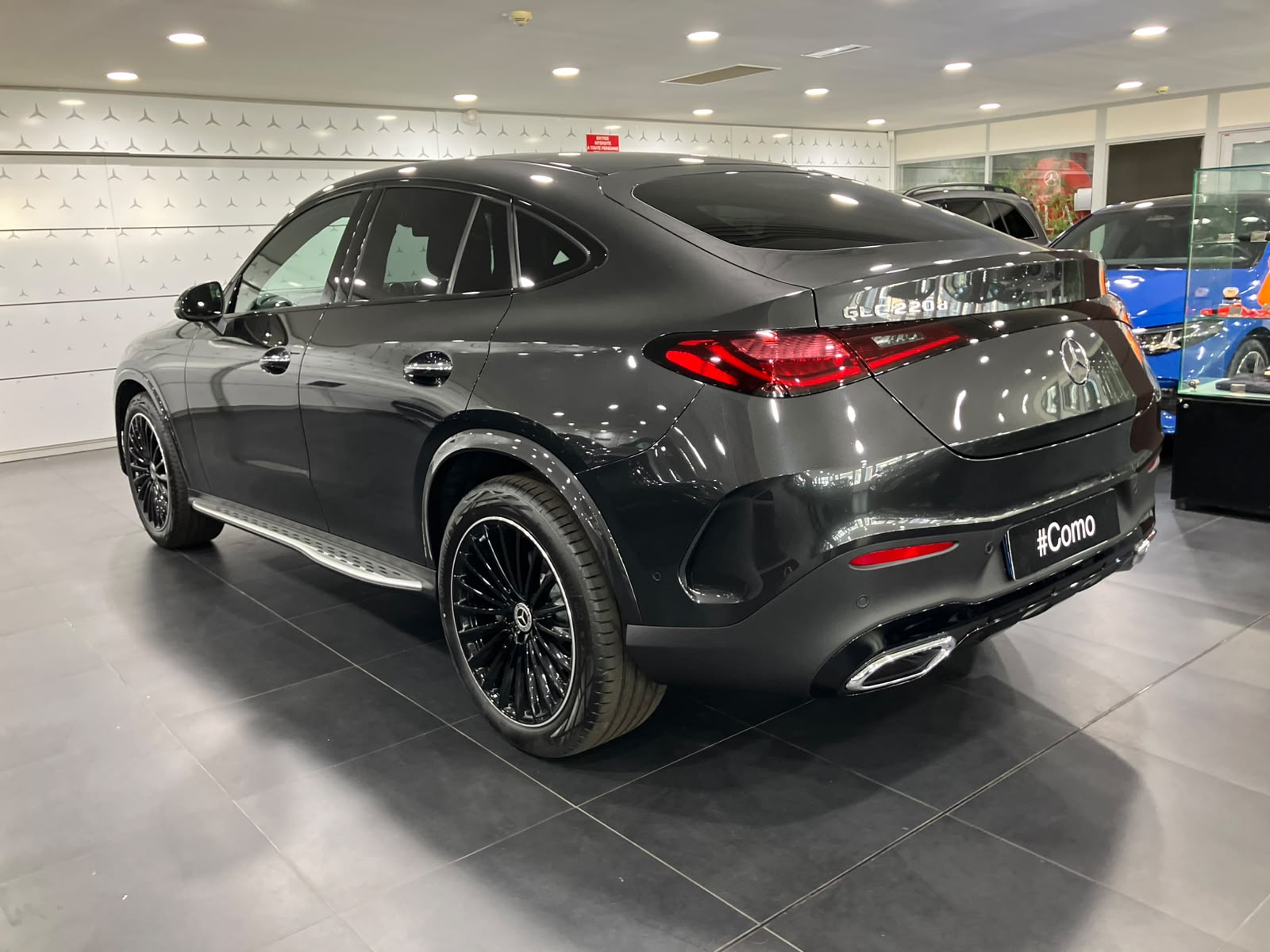 Mercedes-Benz GLC Coupe 220 d 4Matic AMG Line + — Profil gauche