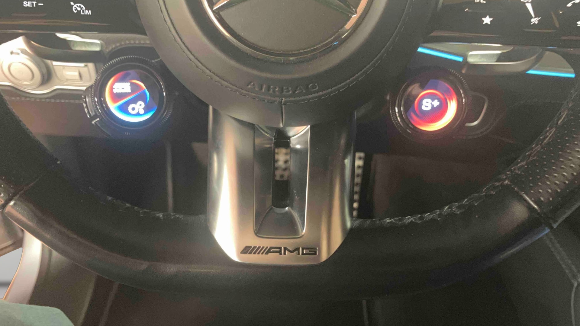 Mercedes-Benz GLE 53 Hybride AMG 9G-SPEEDSHIFT AMG 4Matic+ — photo 19