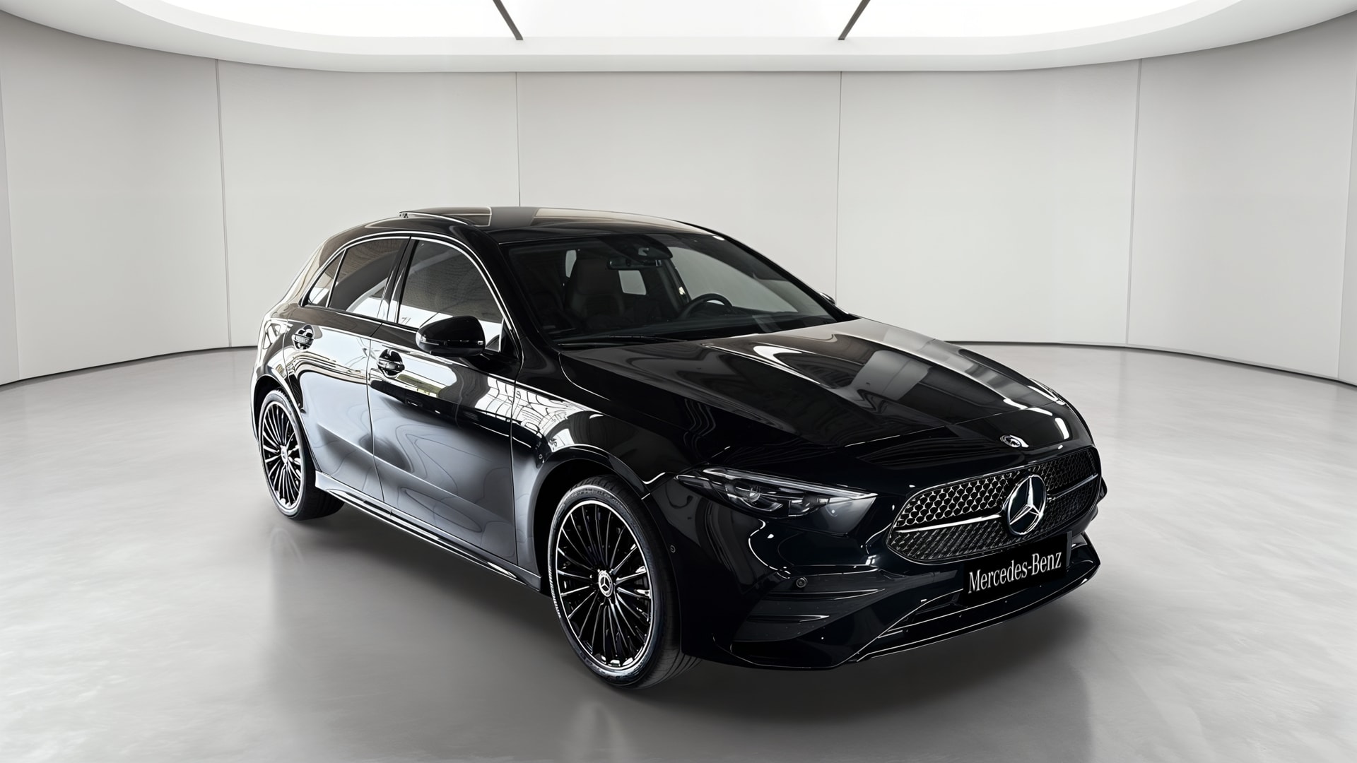 Mercedes-Benz Classe A 250 e Hybrid EQ Edition 140 — 3/4 avant droit