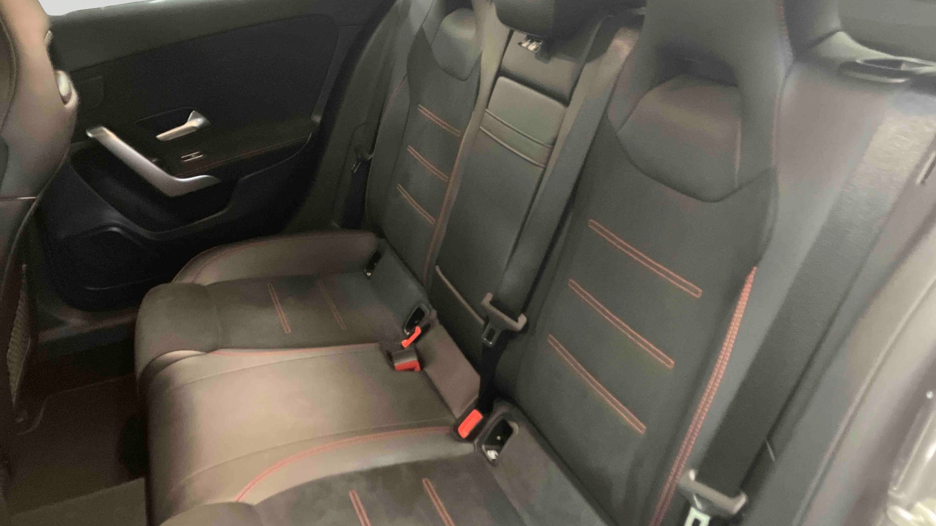 Mercedes-Benz Classe A 200 AMG Line — Siège arrière gauche