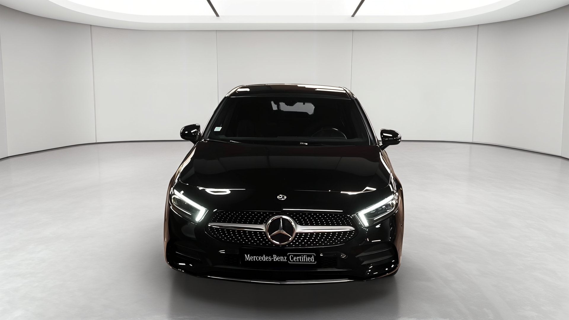 Mercedes-Benz Classe A 250 e 8G-DCT AMG Line — Face avant