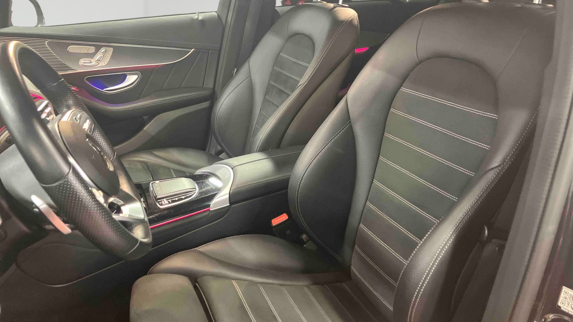 Mercedes-Benz EQC 400 4Matic AMG Line — Siège conducteur