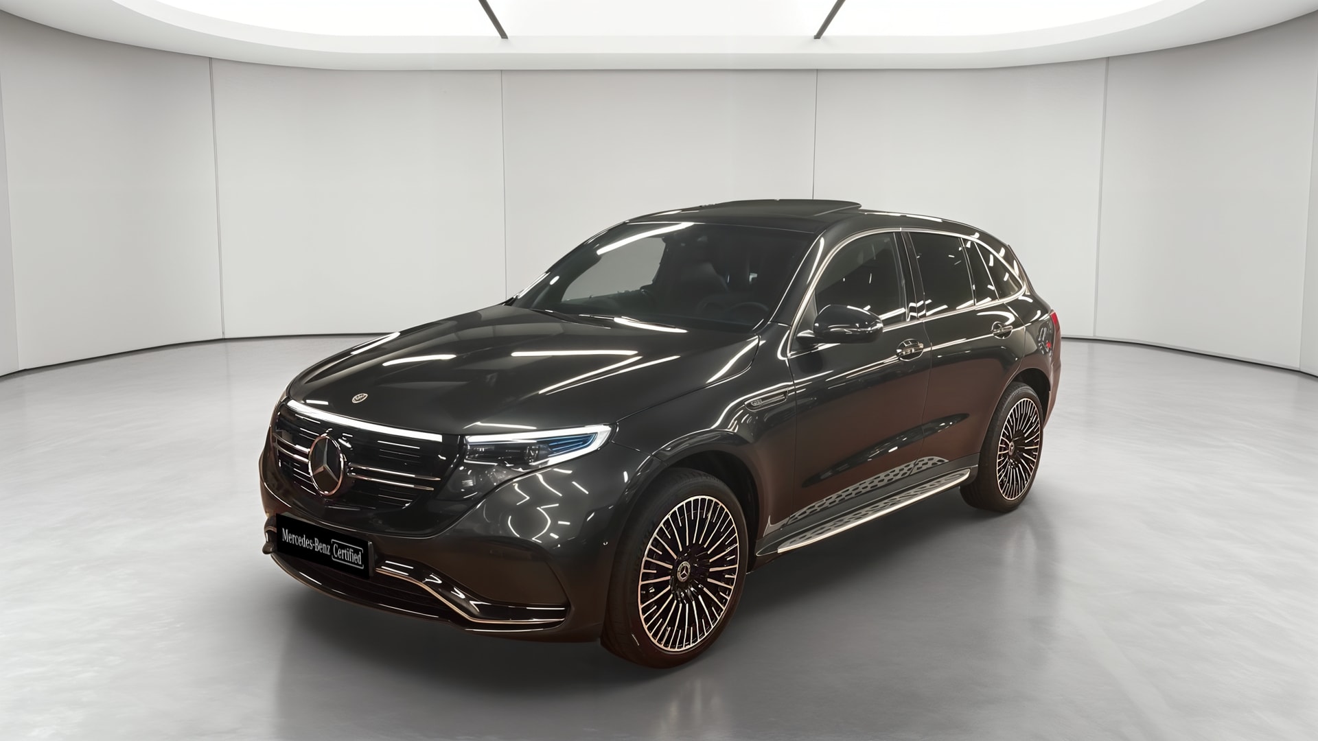 Mercedes-Benz EQC 400 4Matic AMG Line — 3/4 avant gauche