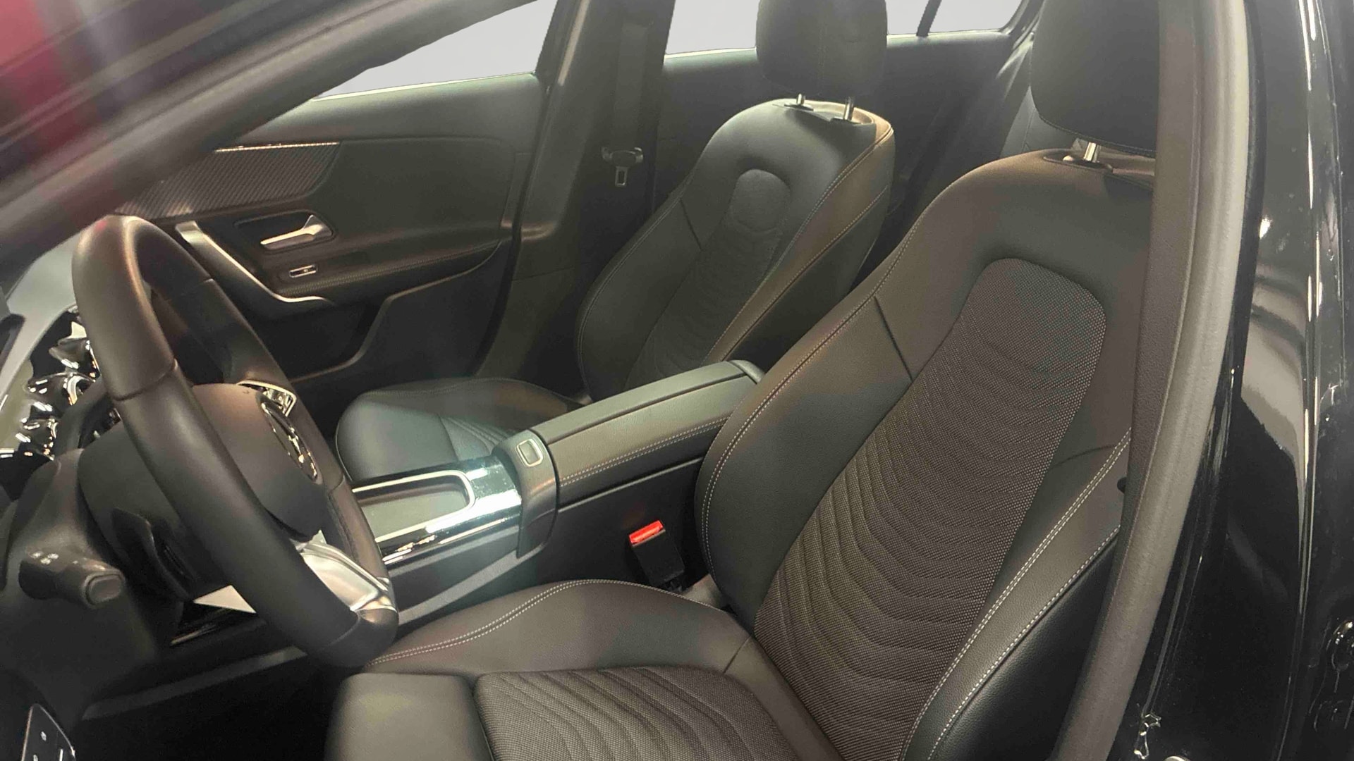 Mercedes-Benz Classe A 250 e Hybrid EQ Progressive Line — Siège conducteur