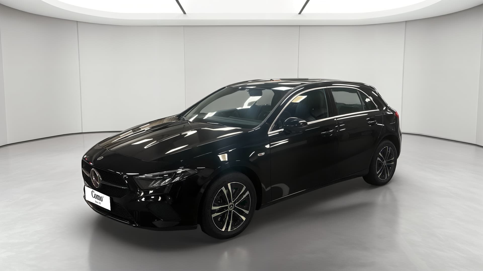 Mercedes-Benz Classe A 250 e Hybrid EQ Progressive Line — 3/4 avant gauche
