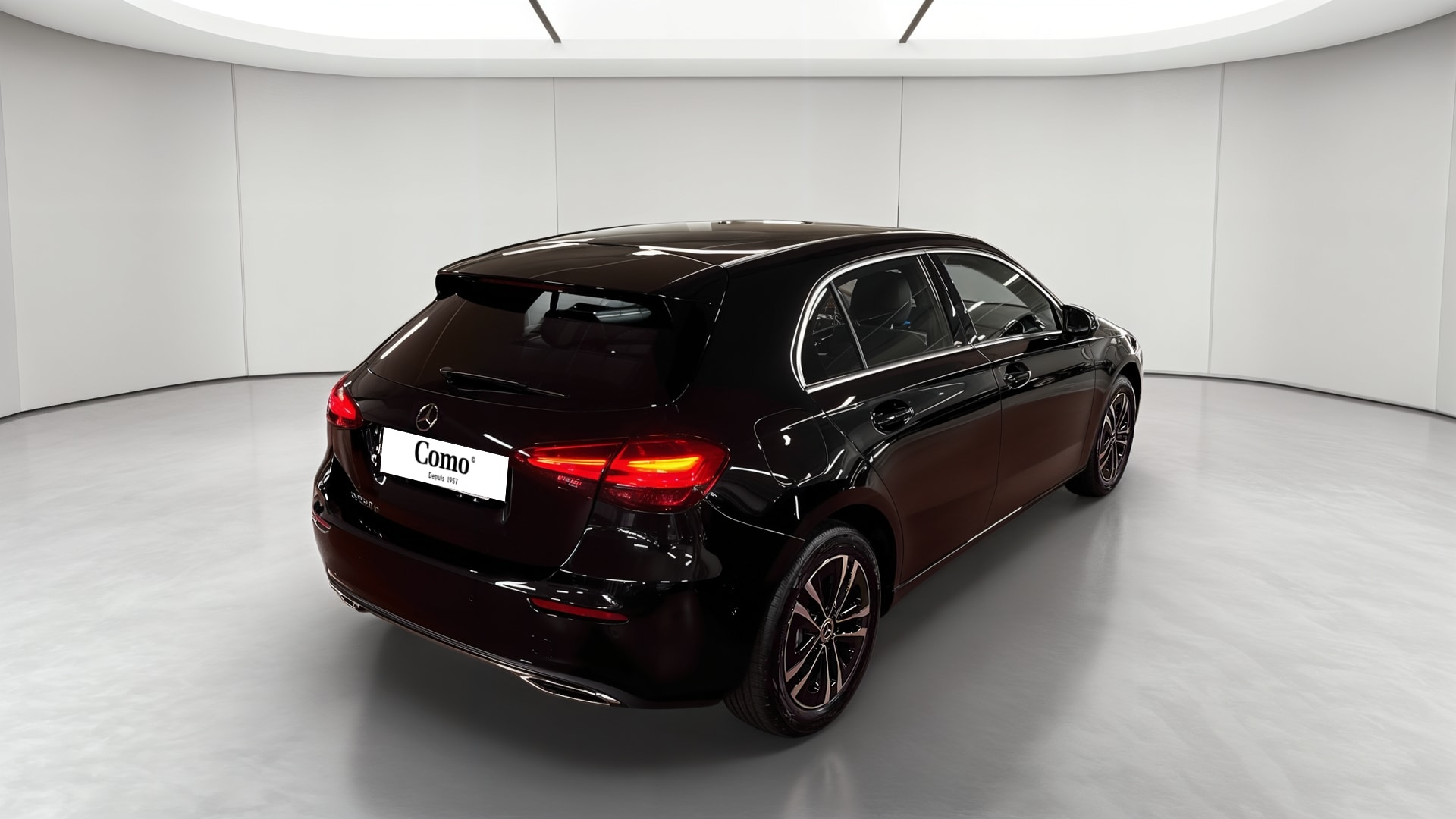Mercedes-Benz Classe A 250 e Hybrid EQ Progressive Line — 3/4 arrière droit