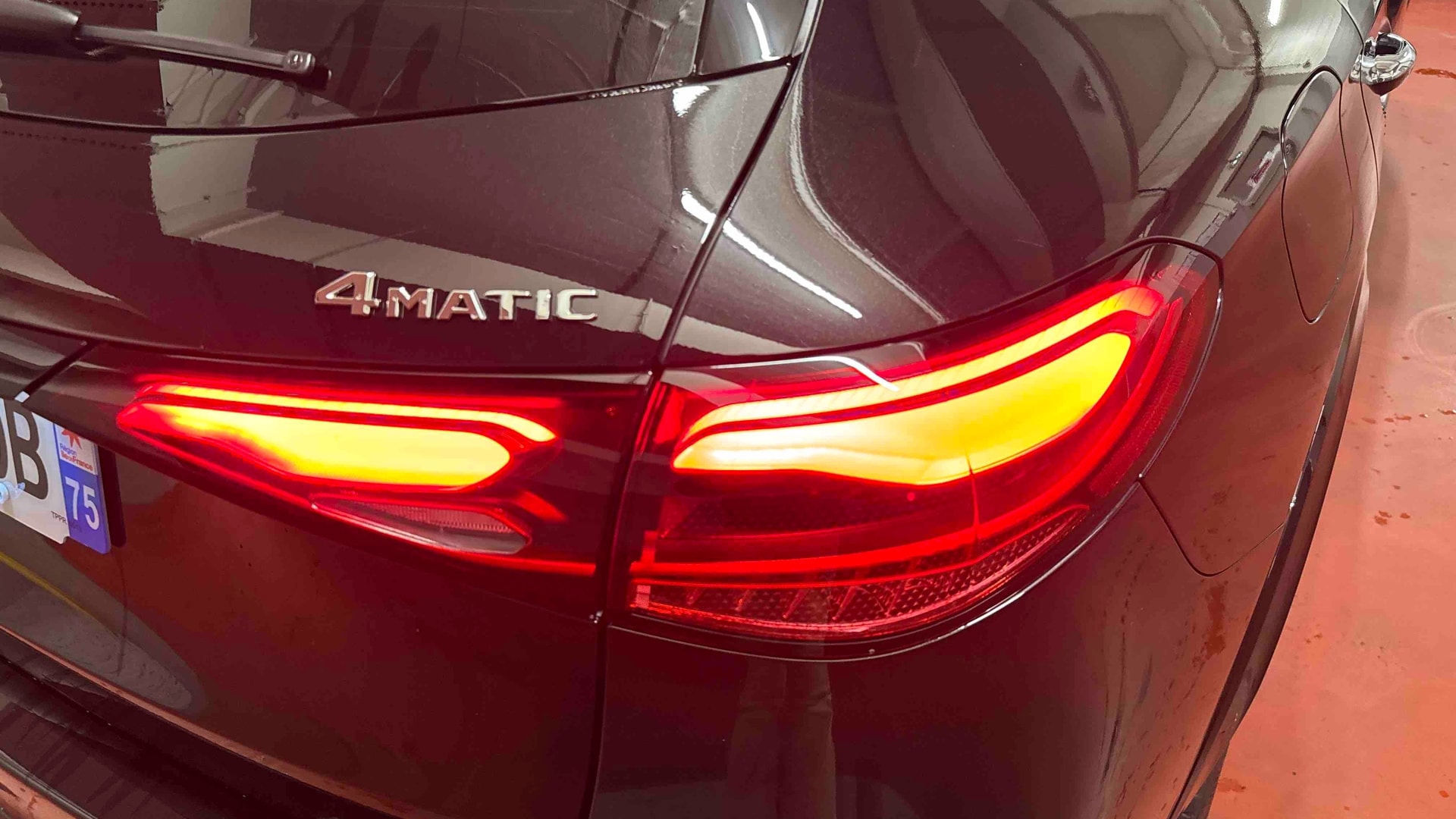 Mercedes-Benz GLC 300 e Hybrid EQ 4Matic AMG Line + — photo 25