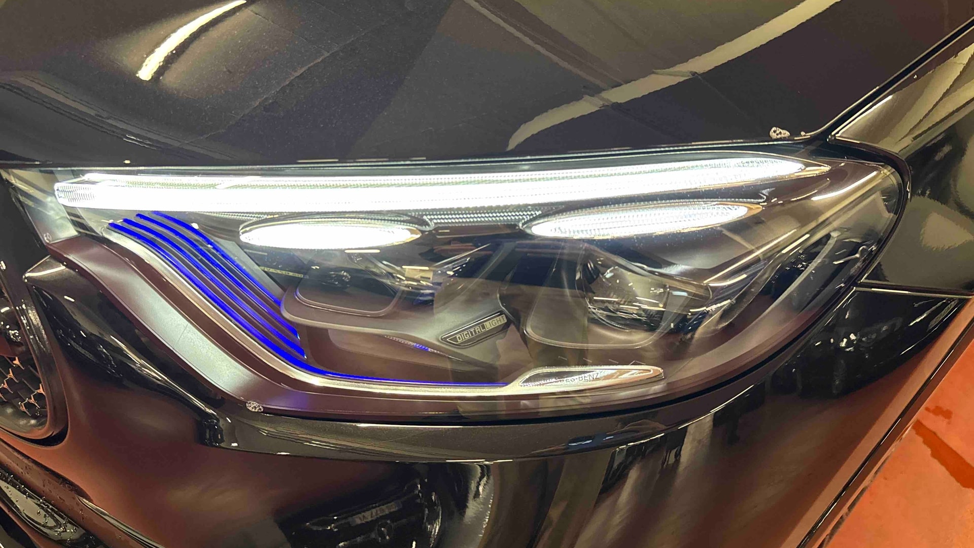 Mercedes-Benz GLC 300 e Hybrid EQ 4Matic AMG Line + — photo 27
