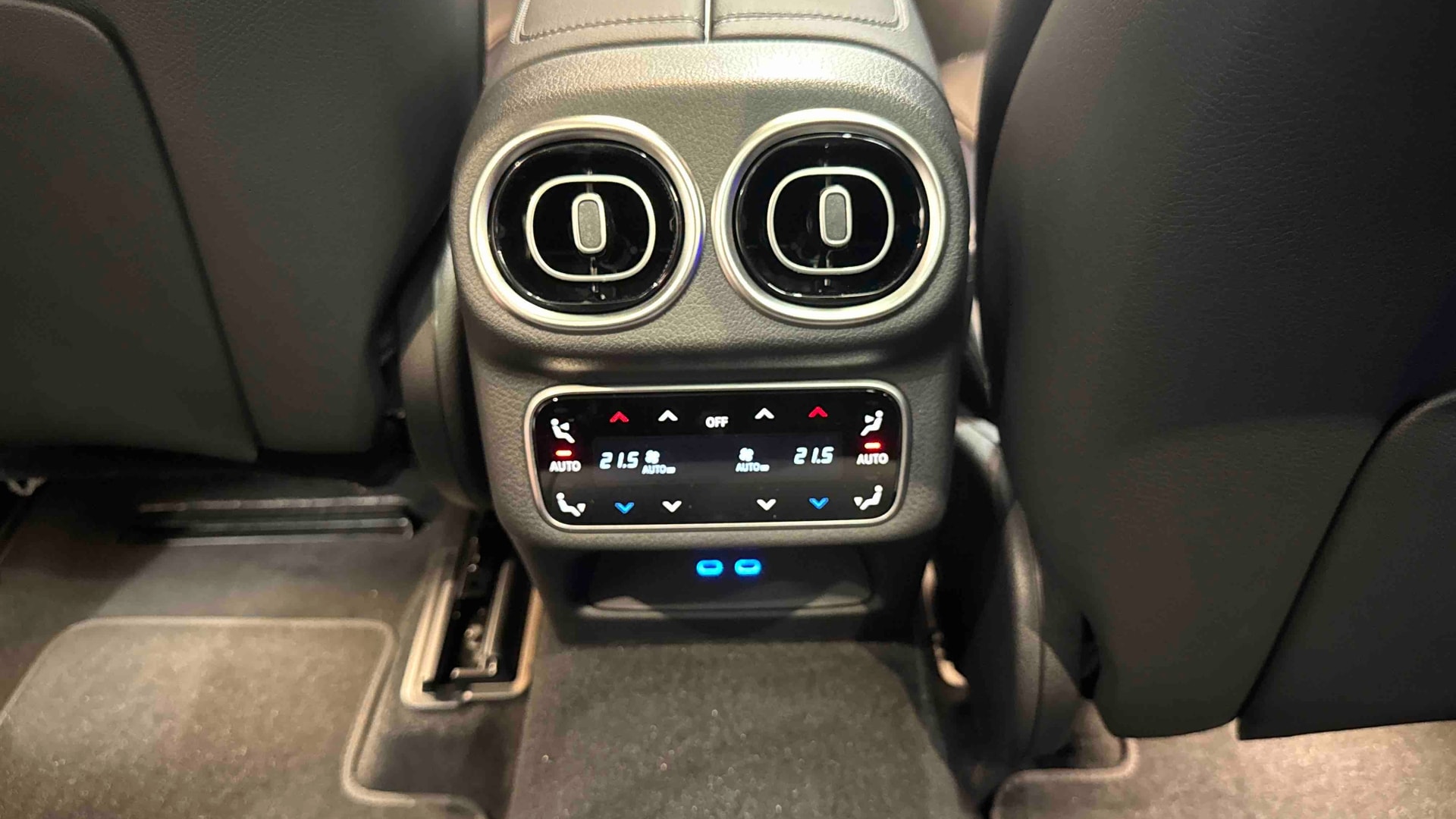 Mercedes-Benz GLC 300 e Hybrid EQ 4Matic AMG Line + — photo 21
